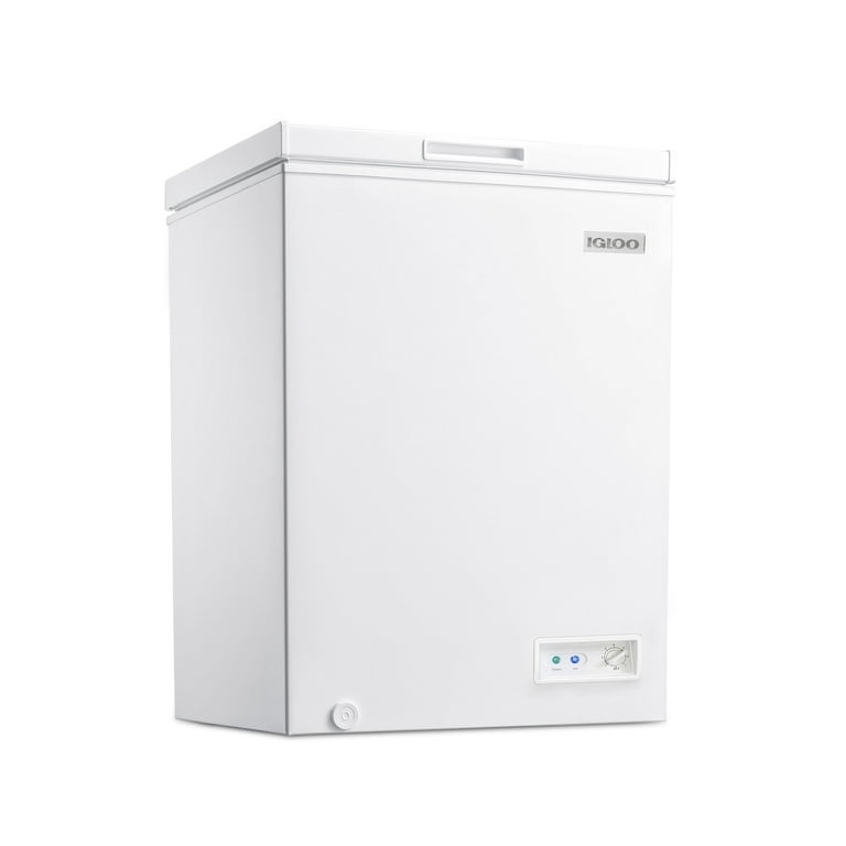 Igloo ICFXX35WH6AD Chest Freezer with Removable Basket and Front Defrost Water Drain , Small Deep Freezer Perfect for Homes 3.5 Cu.Ft., White