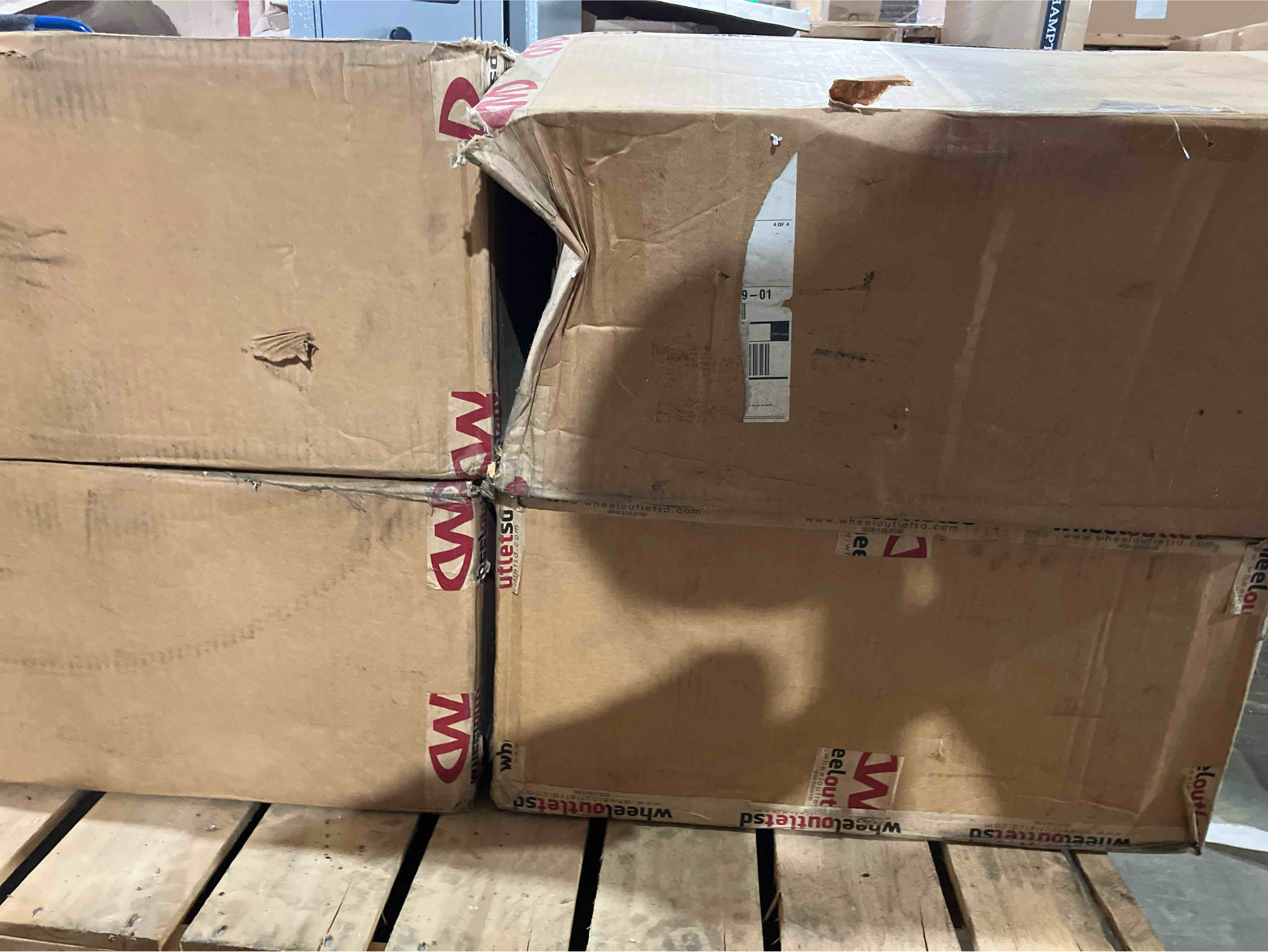 https://s3.amazonaws.com/lotting-images-prod/phillipi/GRA2231339_1756934025437.jpeg