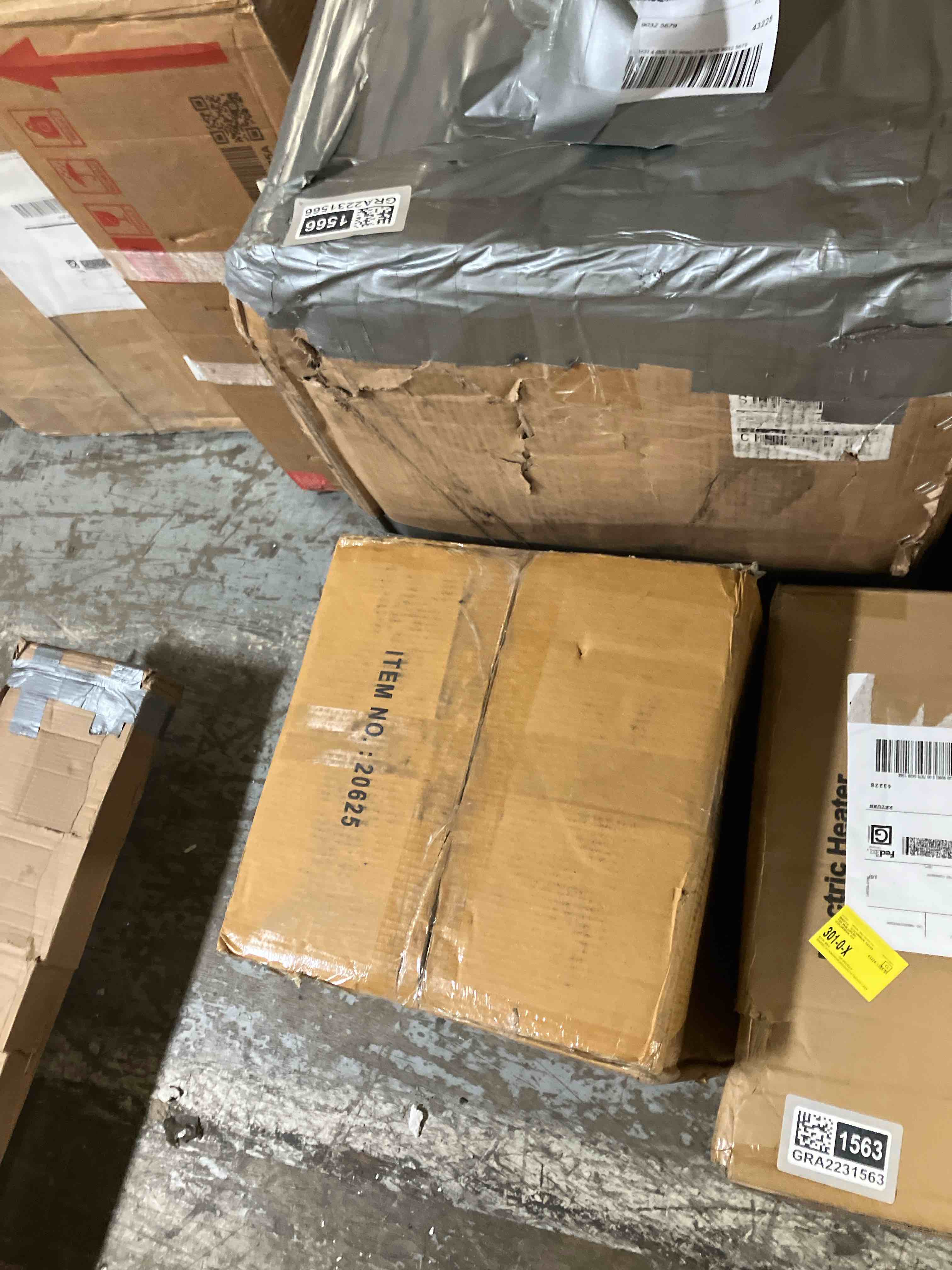 https://s3.amazonaws.com/lotting-images-prod/phillipi/GRA2231567_1758920176991.jpeg