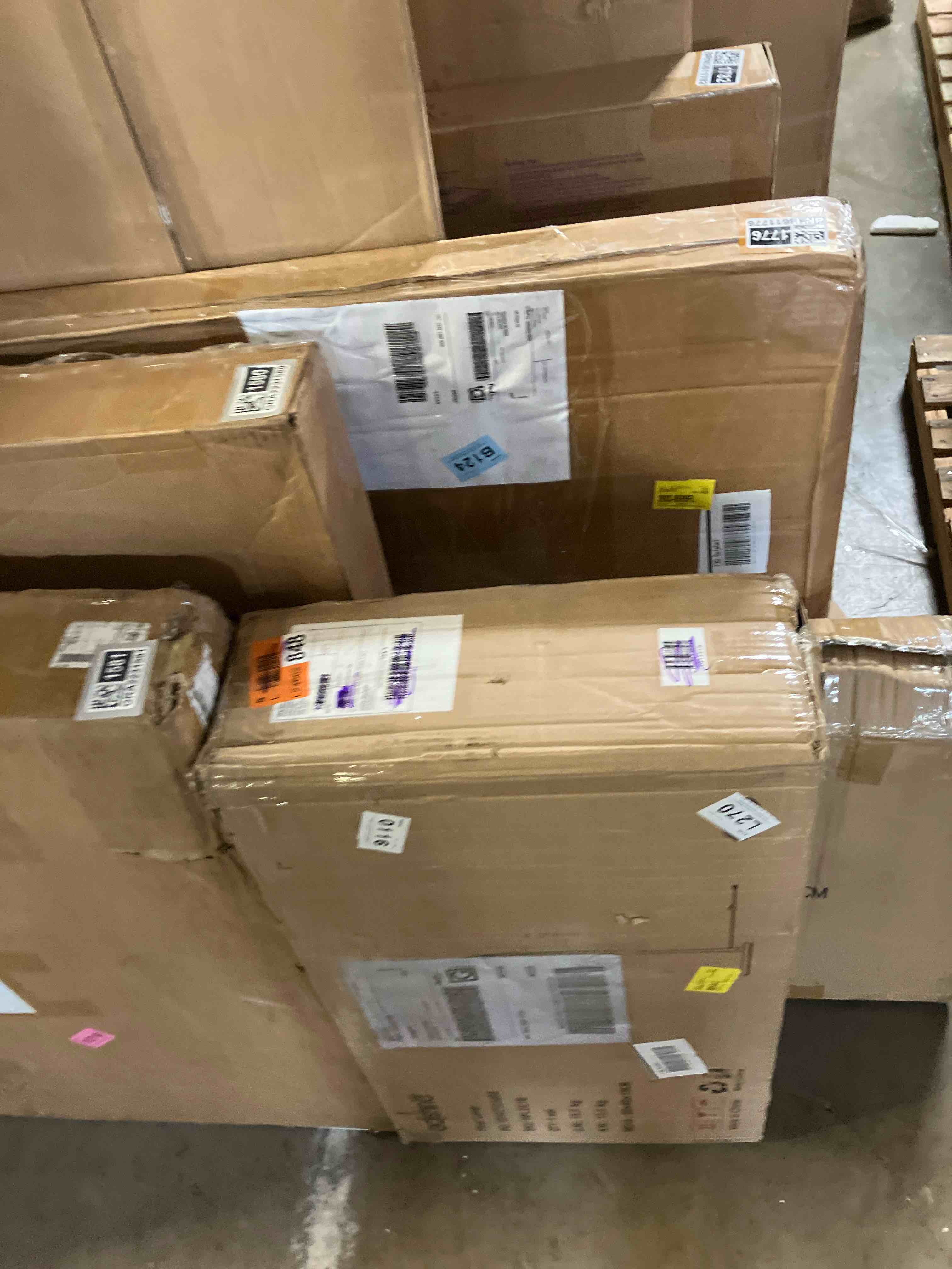 https://s3.amazonaws.com/lotting-images-prod/phillipi/GRA2231583_1759351413797.jpeg