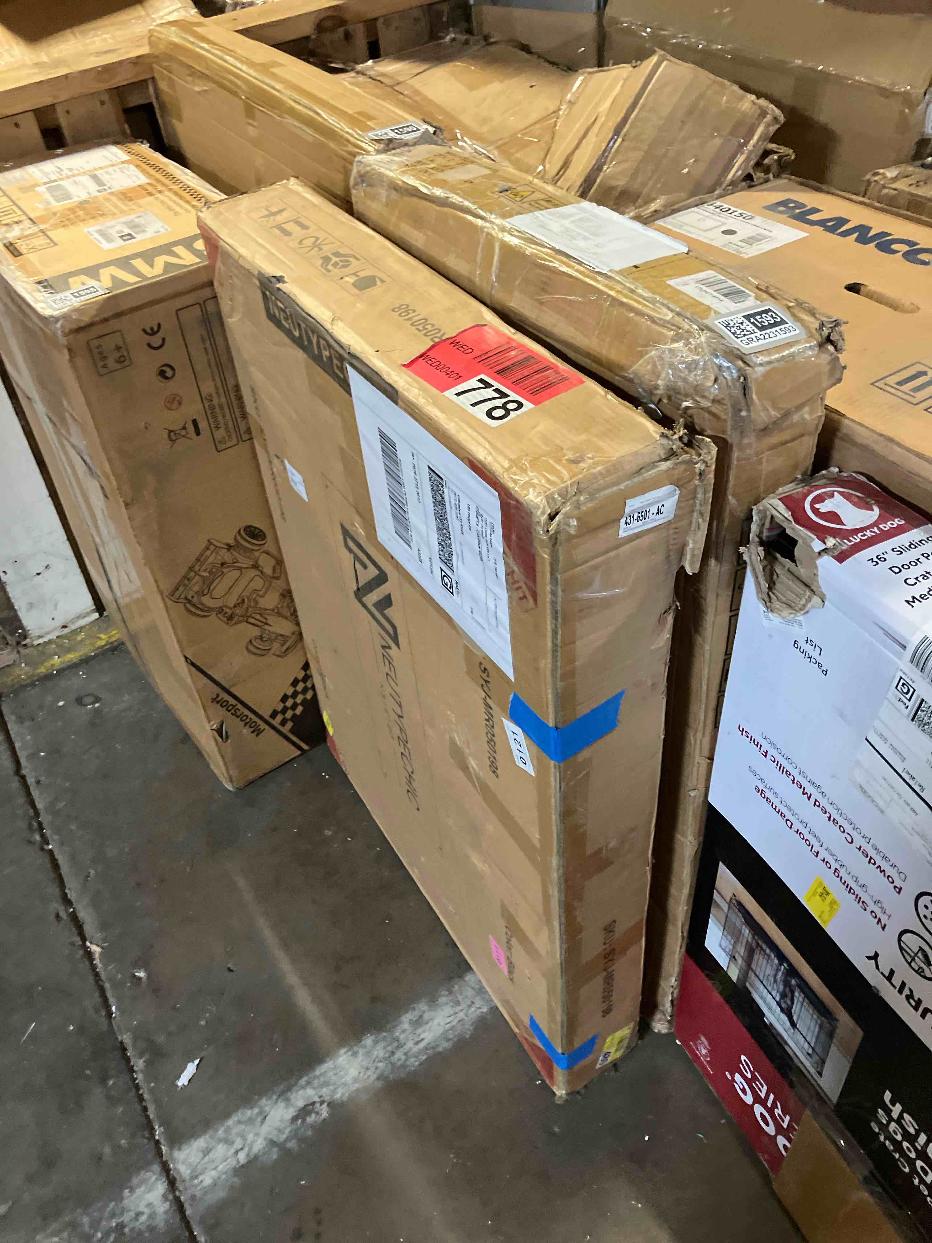 https://s3.amazonaws.com/lotting-images-prod/phillipi/GRA2231596_1759353989483.jpeg