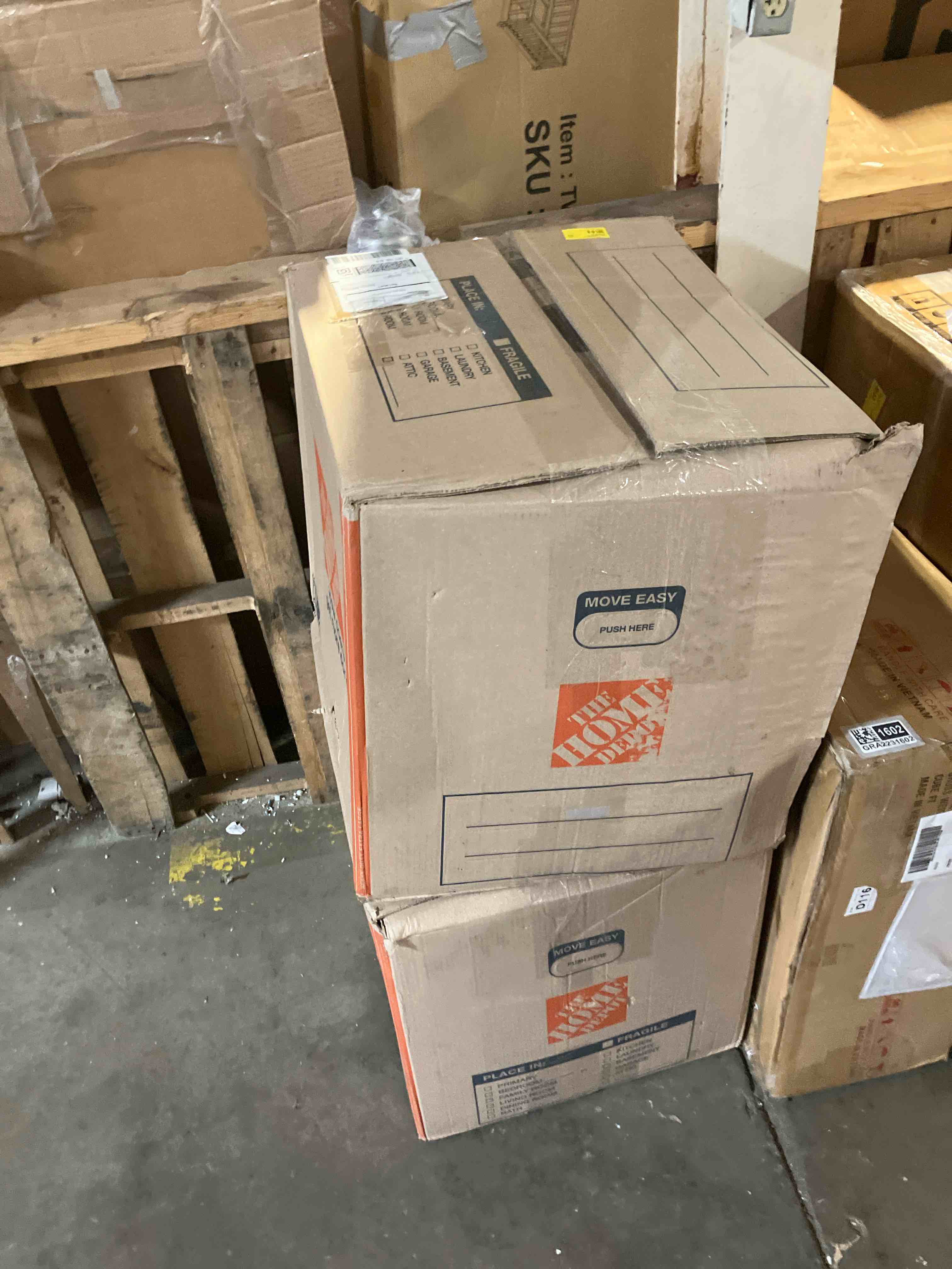 https://s3.amazonaws.com/lotting-images-prod/phillipi/GRA2231603_1759354870195.jpeg