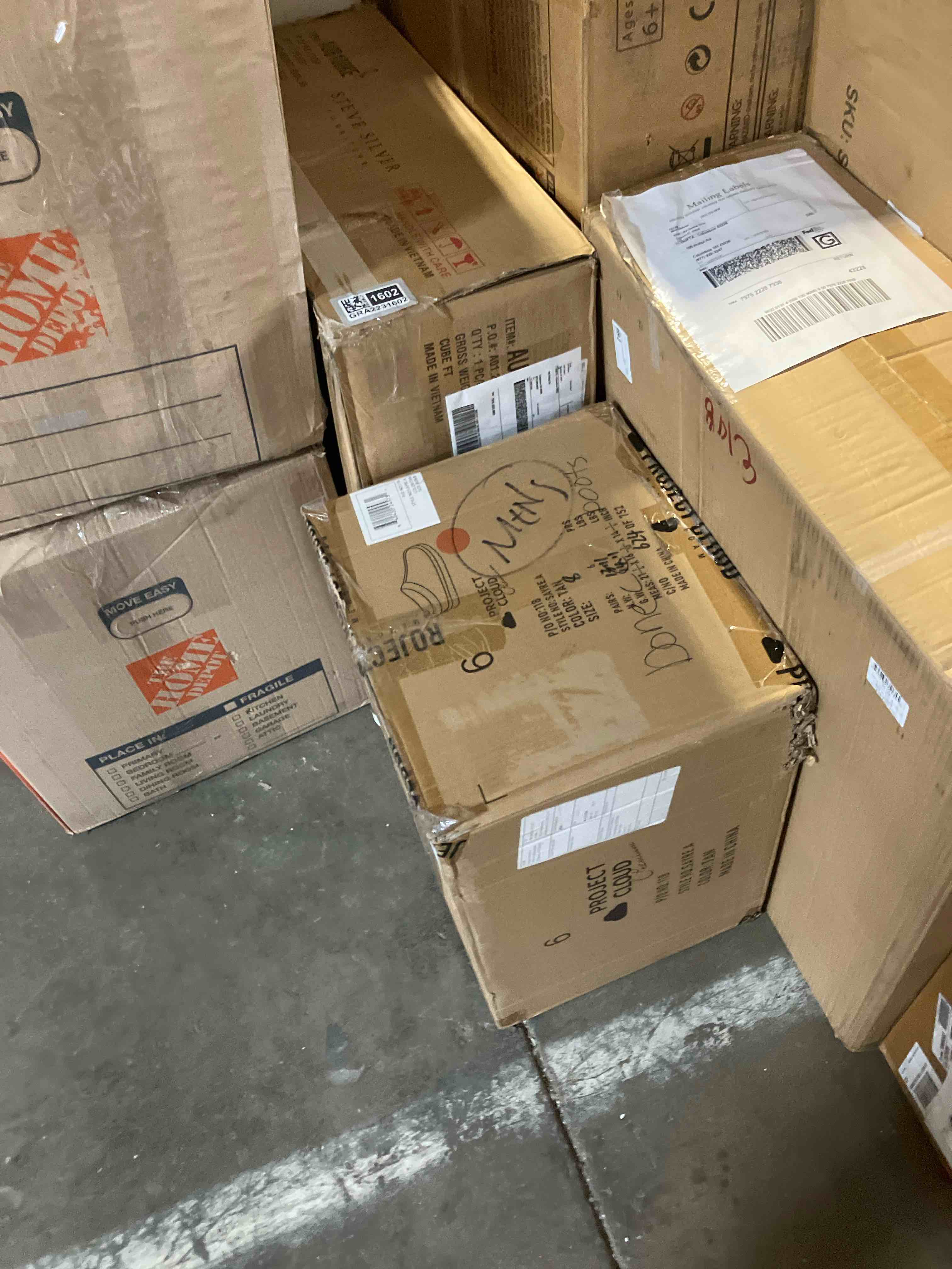 https://s3.amazonaws.com/lotting-images-prod/phillipi/GRA2231604_1759355014043.jpeg