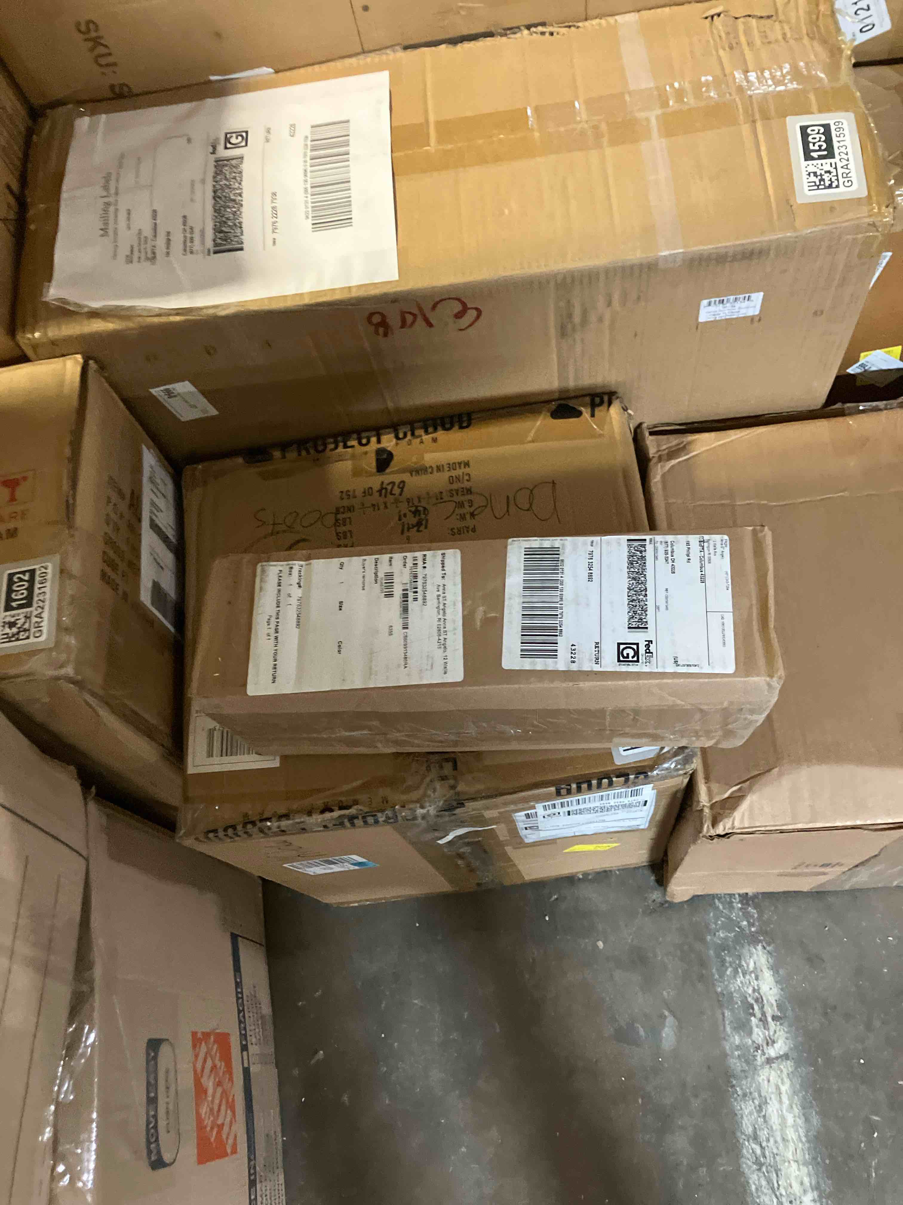 https://s3.amazonaws.com/lotting-images-prod/phillipi/GRA2231606_1759355213193.jpeg