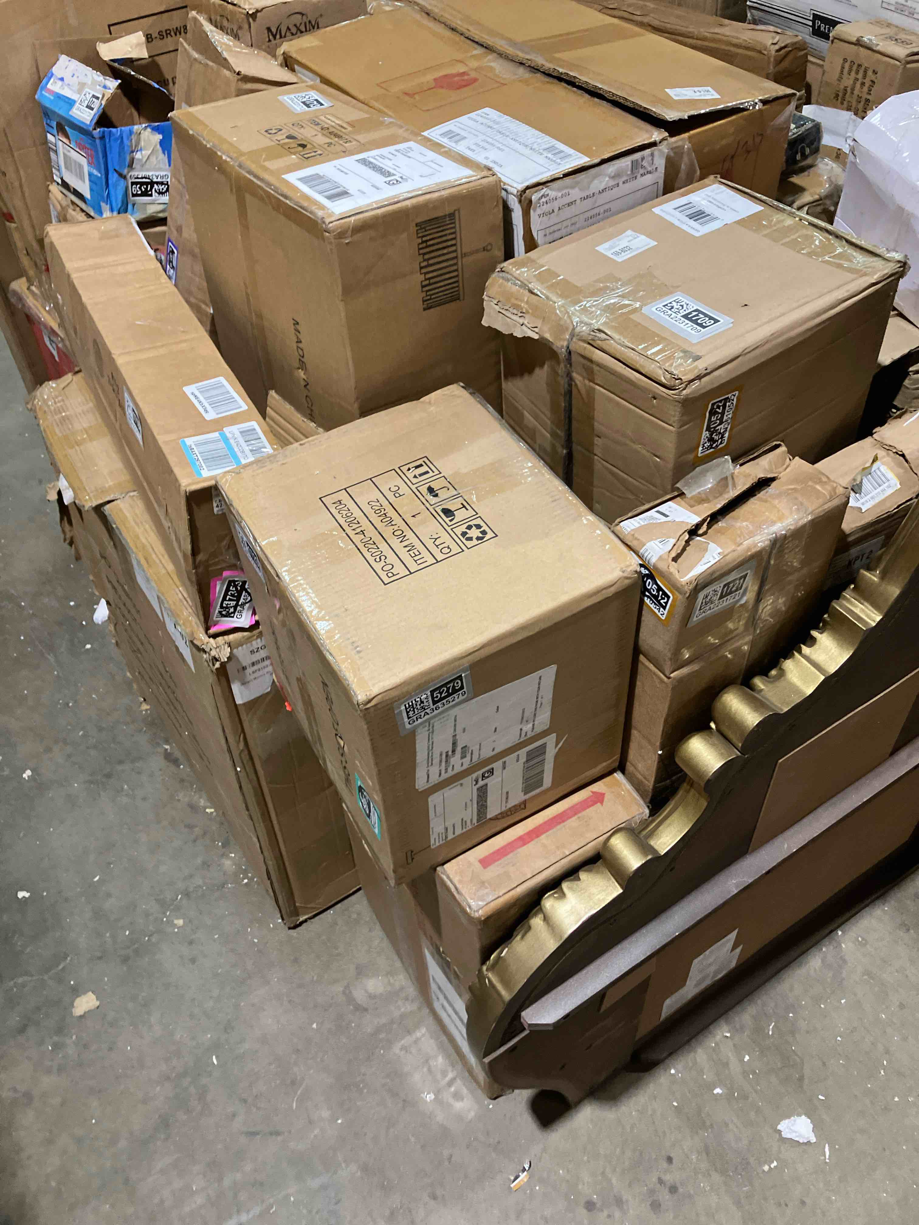 https://s3.amazonaws.com/lotting-images-prod/phillipi/GRA2231723_1760369525025.jpeg