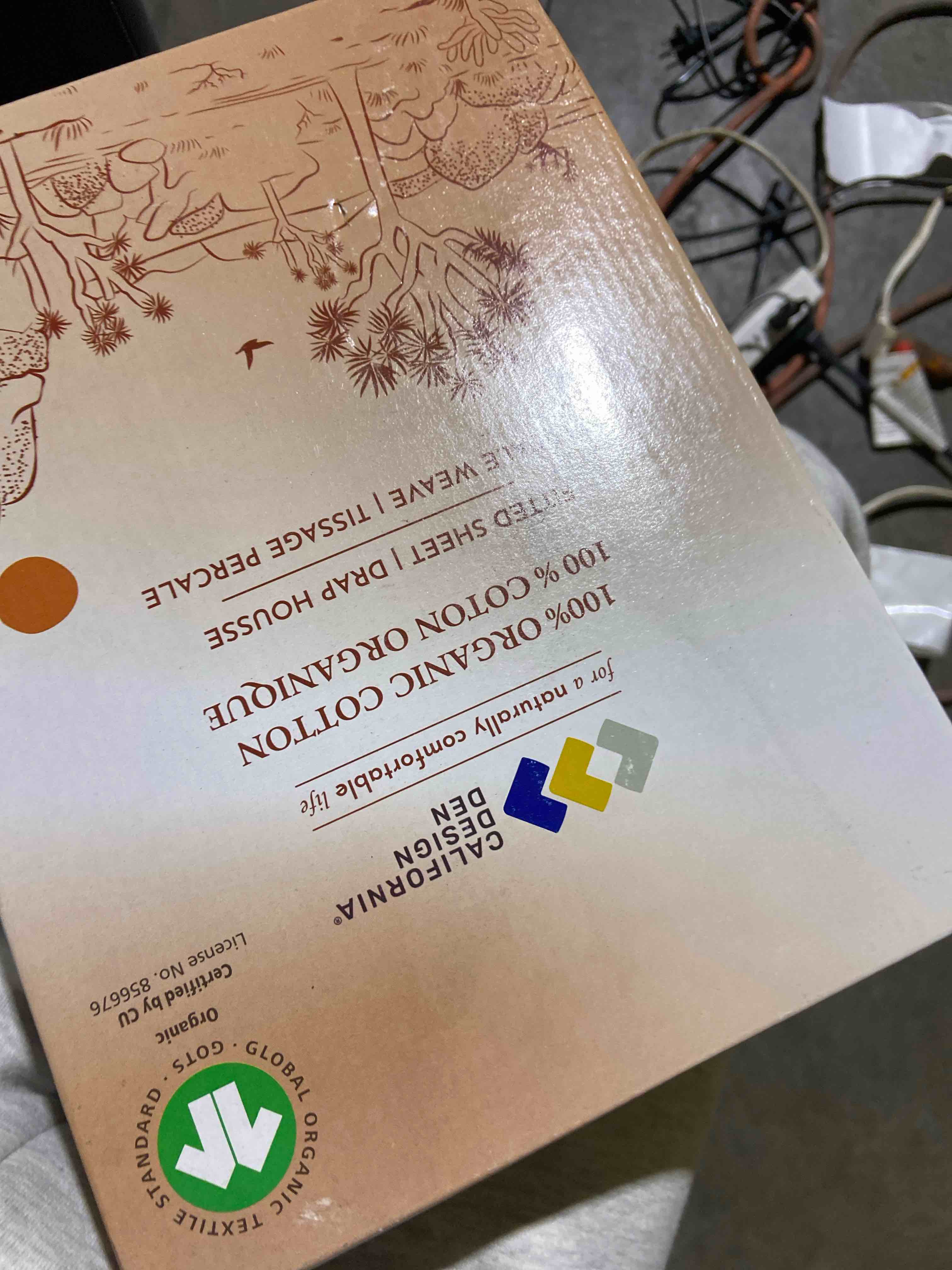 Condition photo showing New/Like New for California Design Den 100% Organic Cotton Fitted Sheet Full Size Only, Percale, Deep Pocket, Lightweight, Snug-Fit, Easy Use Full Fitted Sheet, 1 Pc Fitted Full Sheet Only (Light Grey) Full 03 - Light Grey