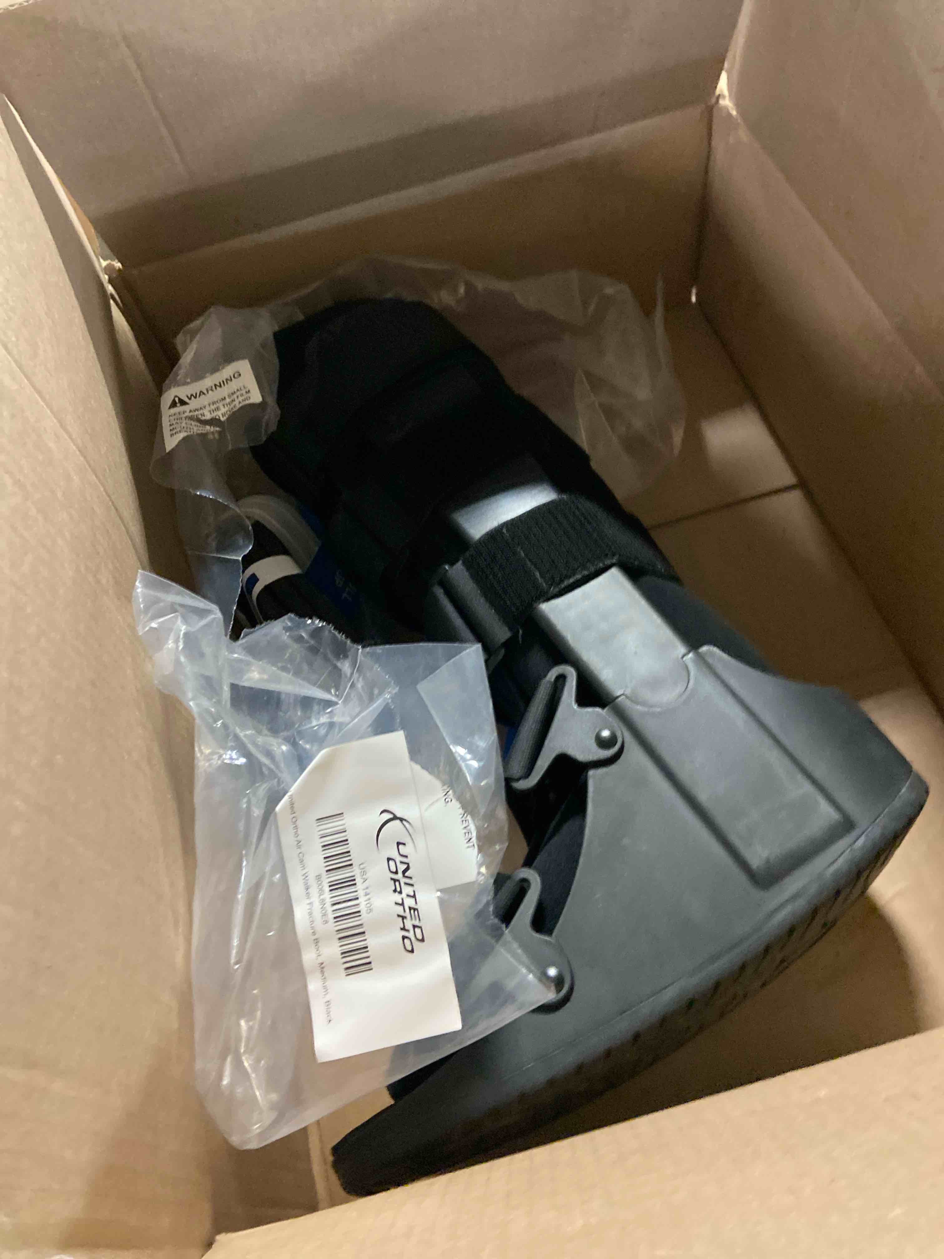 Condition photo showing Good Condition for United Ortho Air Cam Walker Fracture Boot, Medium, Black Medium (Pack of 1) Black