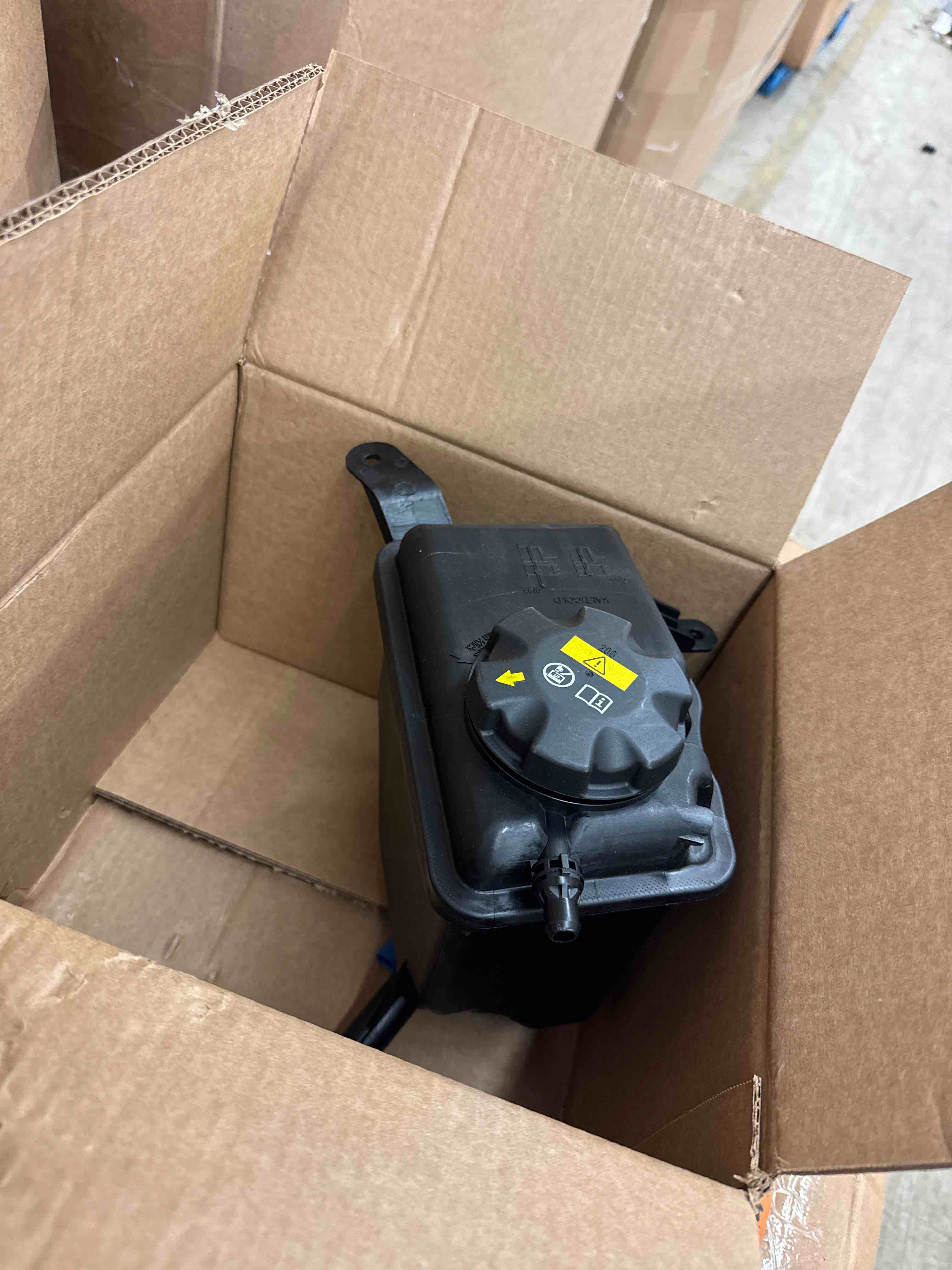 https://s3.amazonaws.com/lotting-images-prod/phillipi/GRA2234017_1748874507308.jpeg