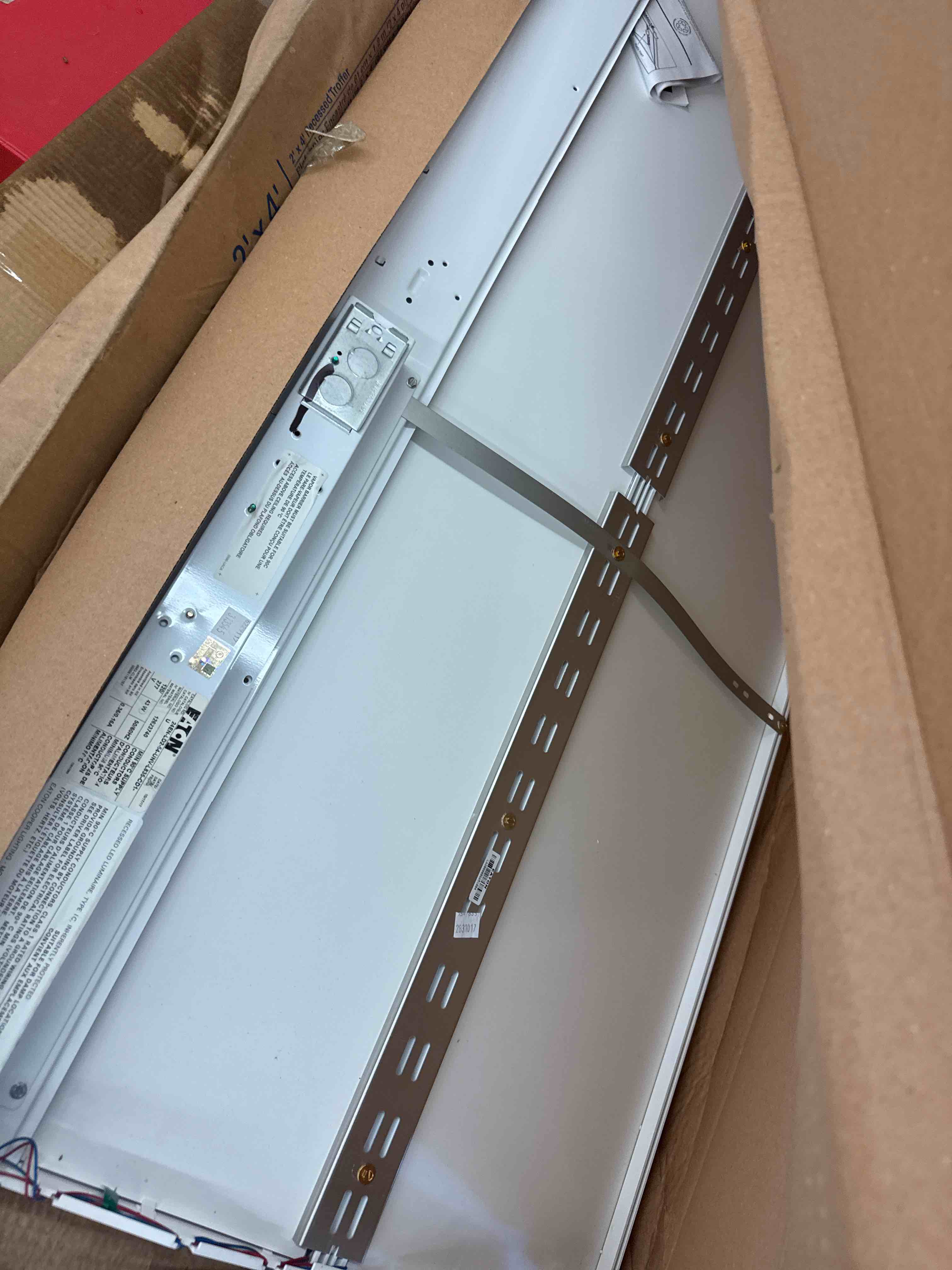 https://s3.amazonaws.com/lotting-images-prod/phillipi/GRA2235077_1750694911538.jpeg