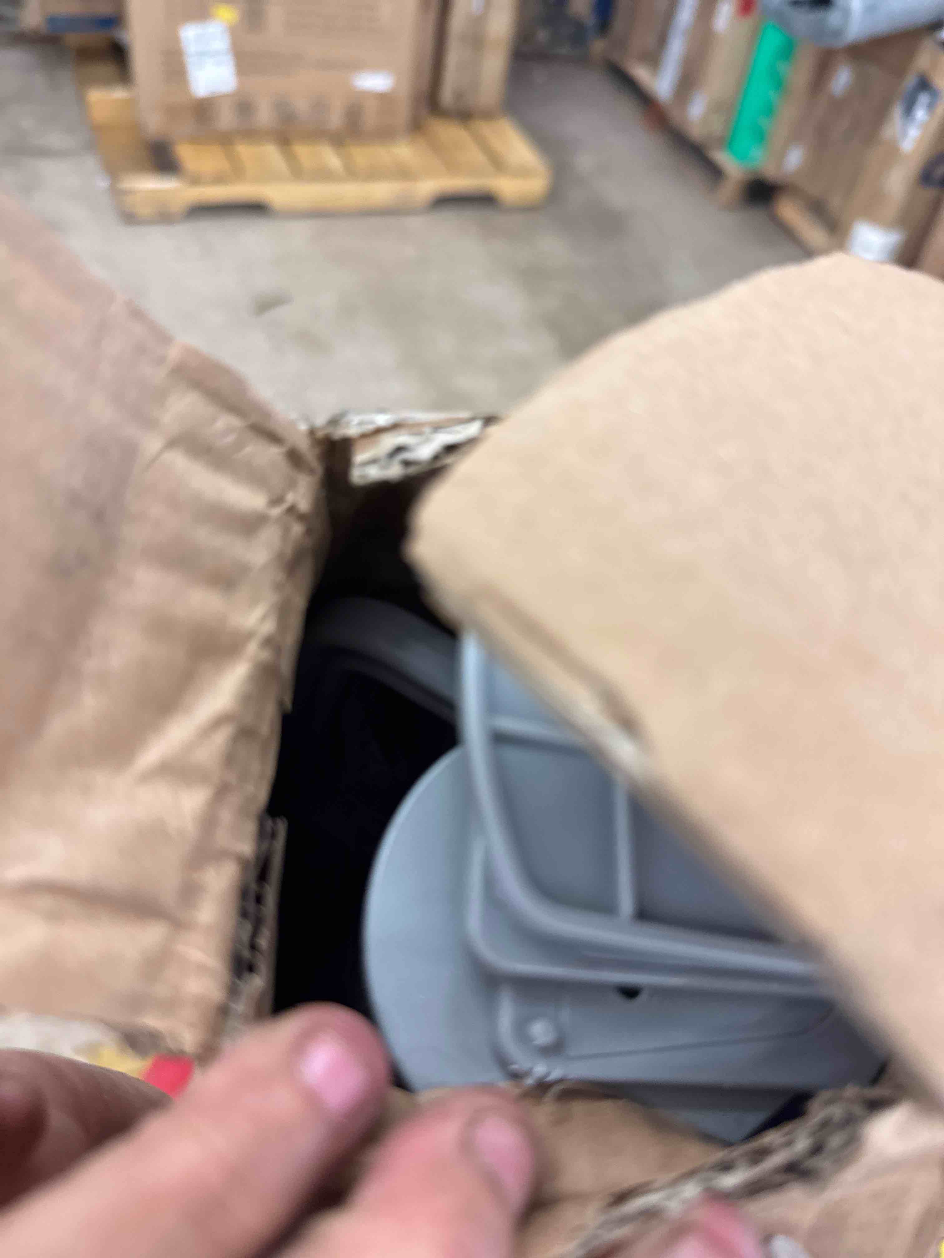 https://s3.amazonaws.com/lotting-images-prod/phillipi/GRA2235086_1750696206218.jpeg