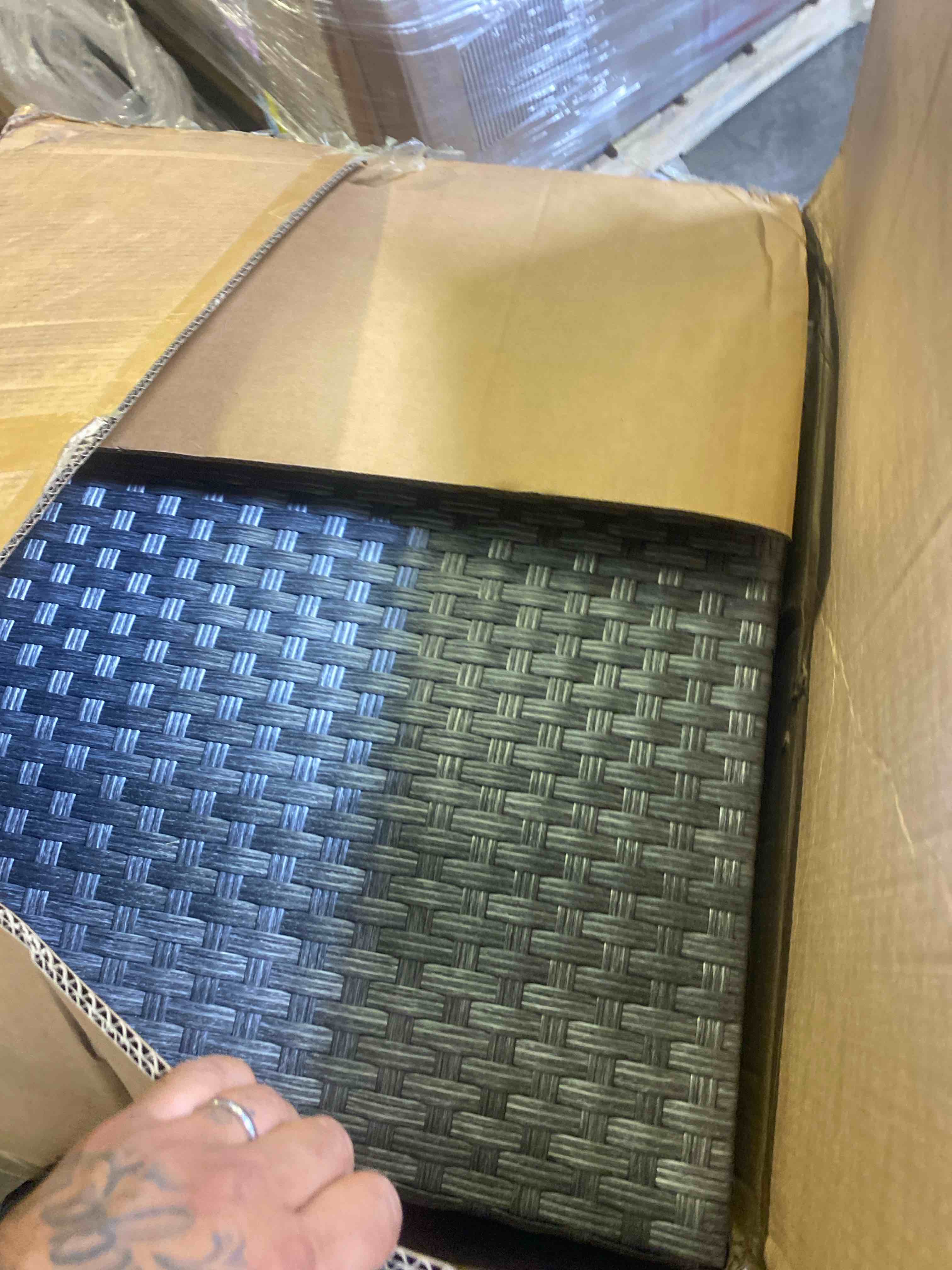https://s3.amazonaws.com/lotting-images-prod/phillipi/GRA2235141_1750862865368.jpeg