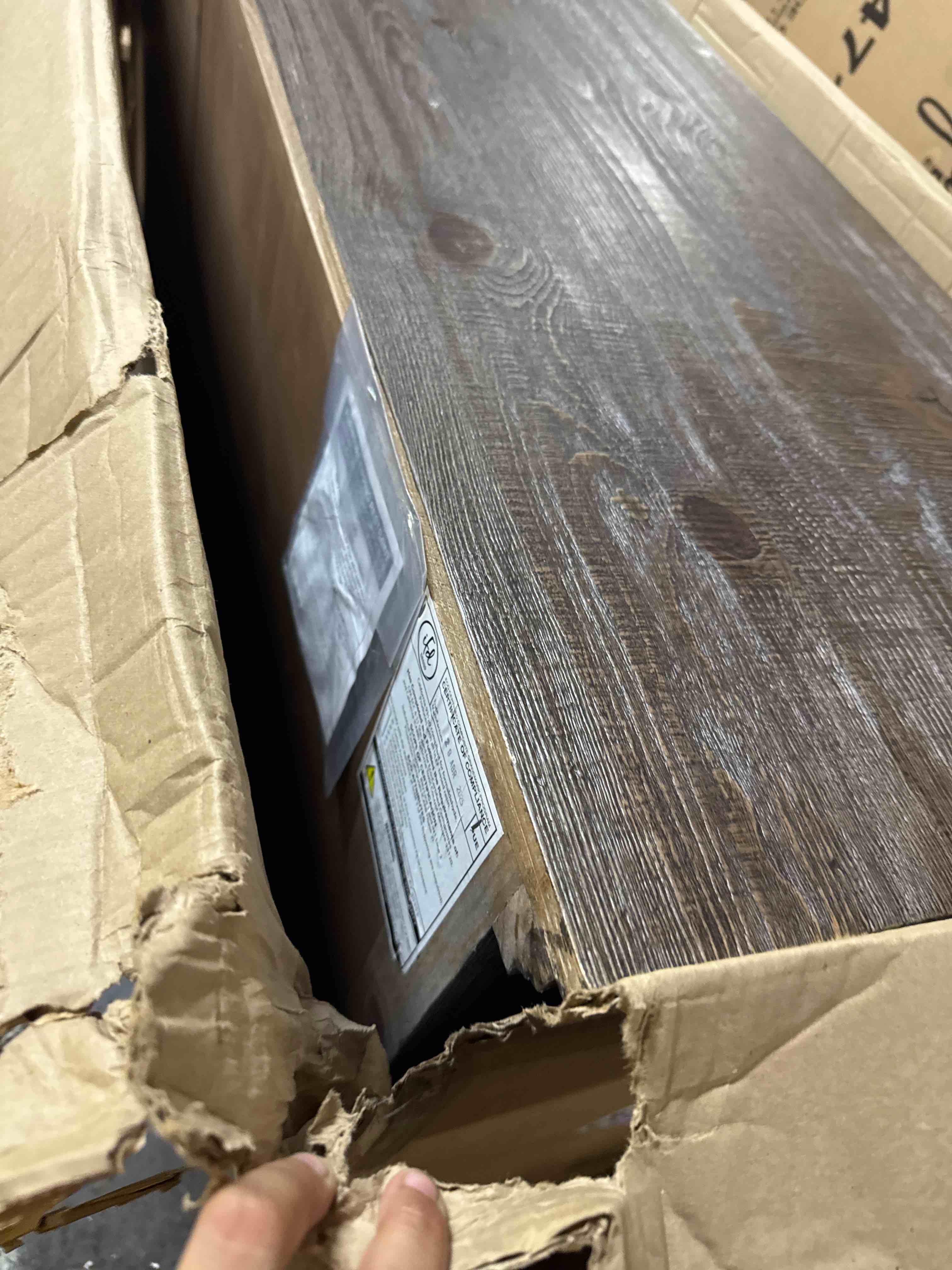 https://s3.amazonaws.com/lotting-images-prod/phillipi/GRA2235195_1750958191631.jpeg