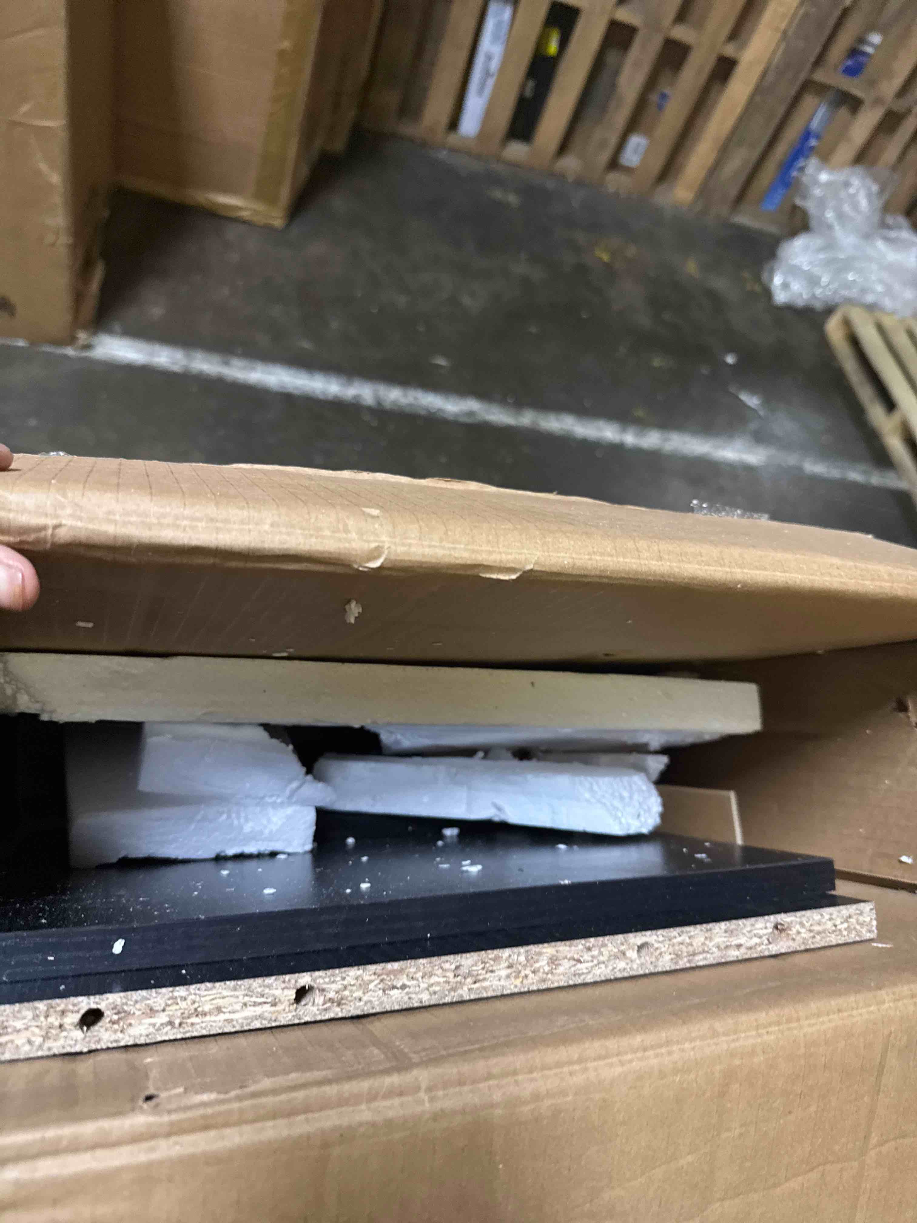 https://s3.amazonaws.com/lotting-images-prod/phillipi/GRA2235198_1750958996668.jpeg