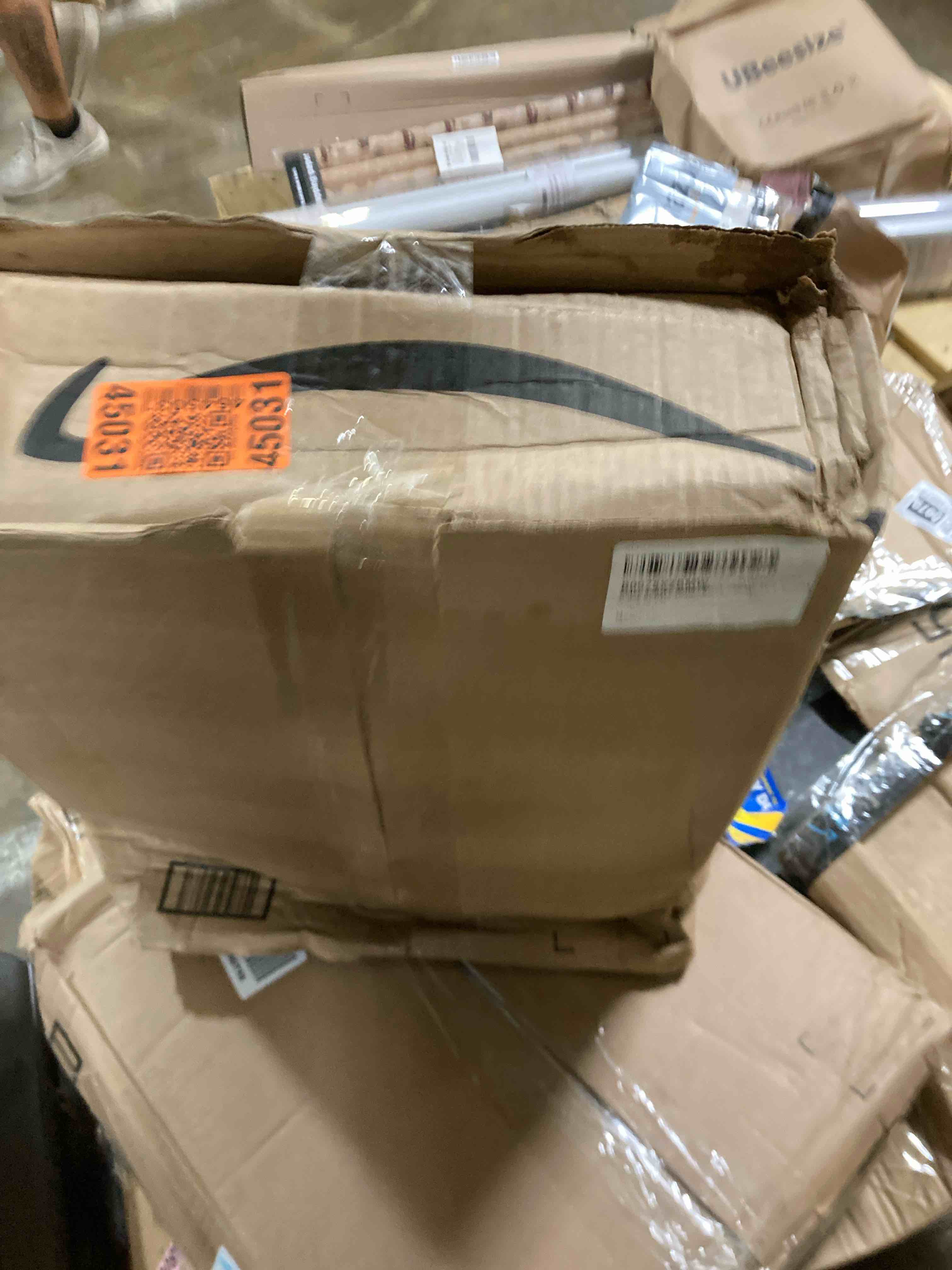 https://s3.amazonaws.com/lotting-images-prod/phillipi/GRA2235244_1753473730262.jpeg