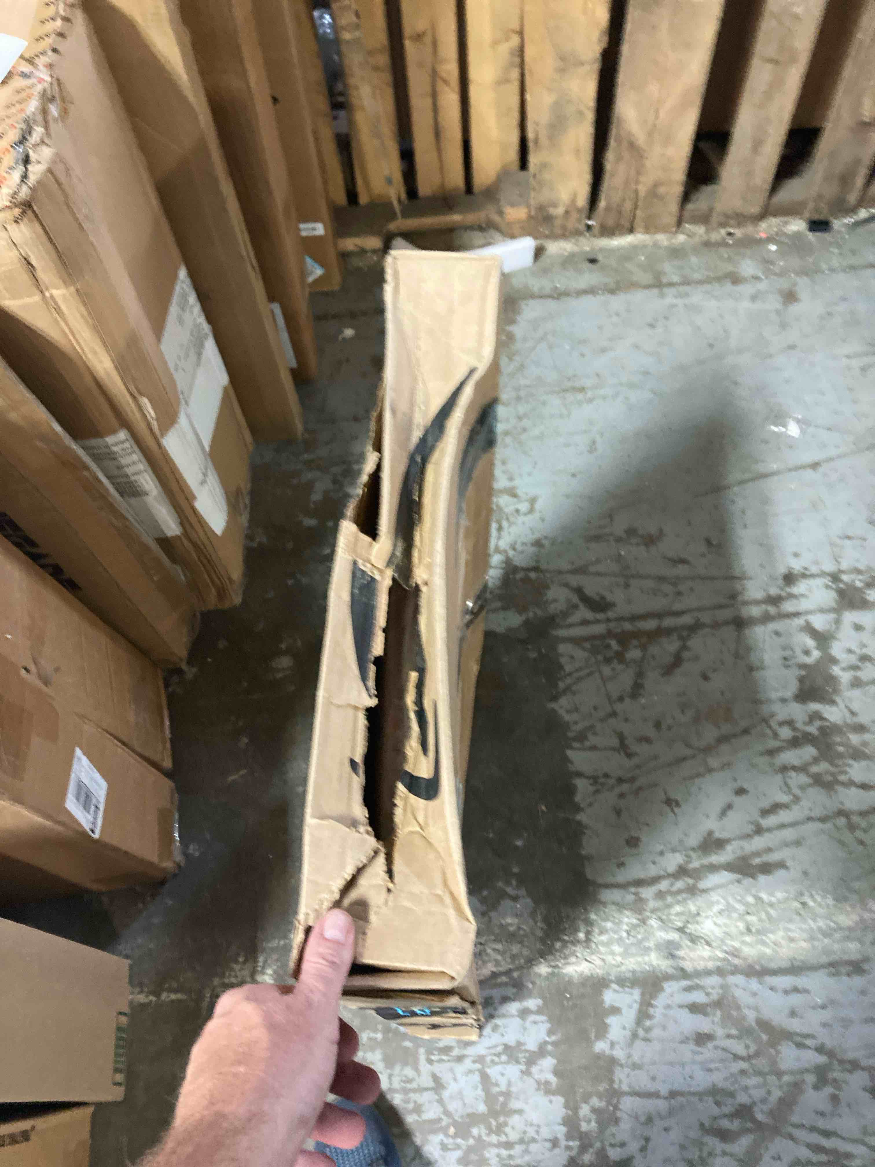 https://s3.amazonaws.com/lotting-images-prod/phillipi/GRA2235526_1754408077906.jpeg