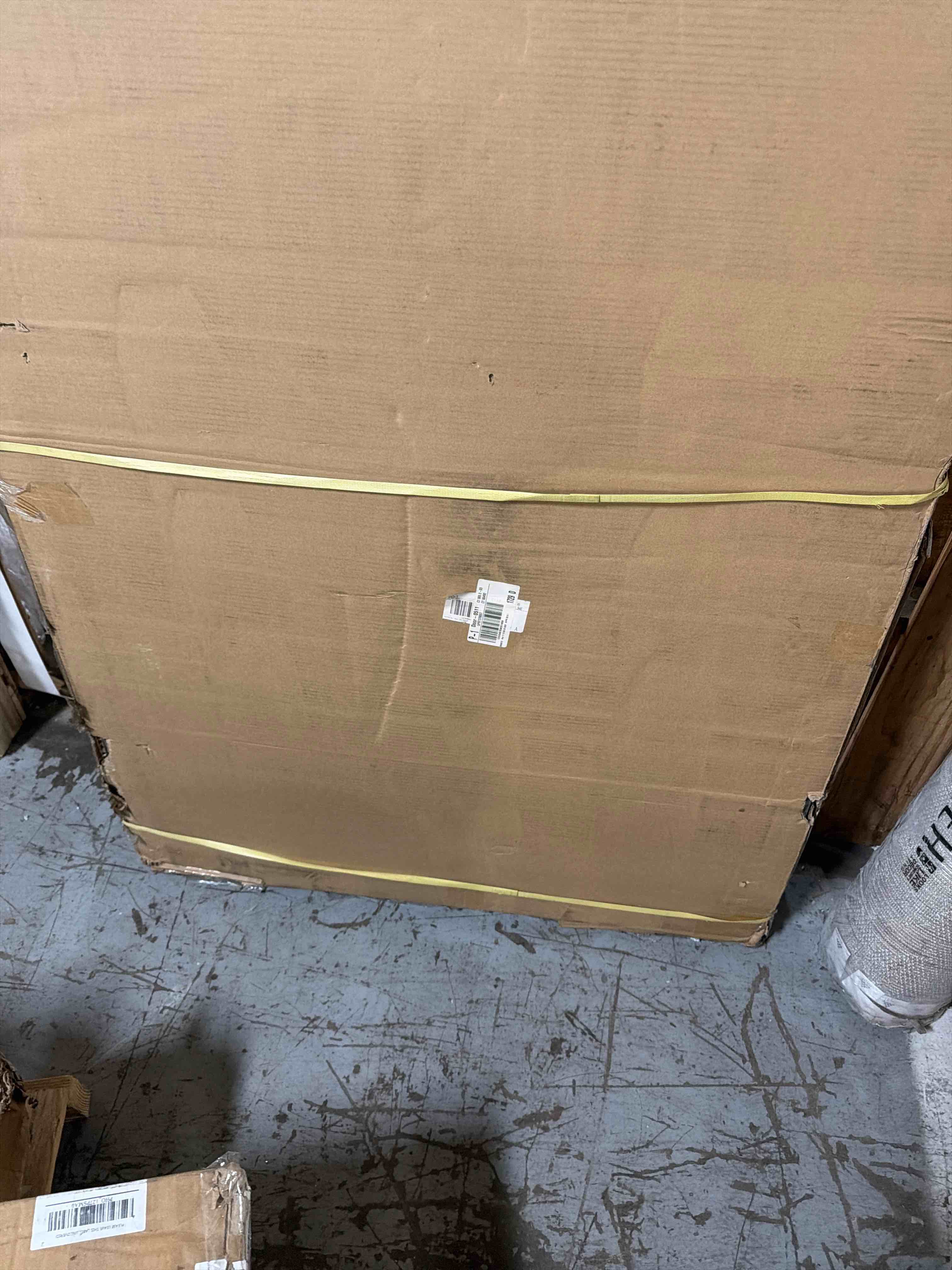 Condition photo showing Good Condition for amada queen adjustable bed frame with massage, head & foot incline, wireless remote, 4 built-in usb ports, led night light, 4 height-adjustable legs, electric bed base, 01b-q1