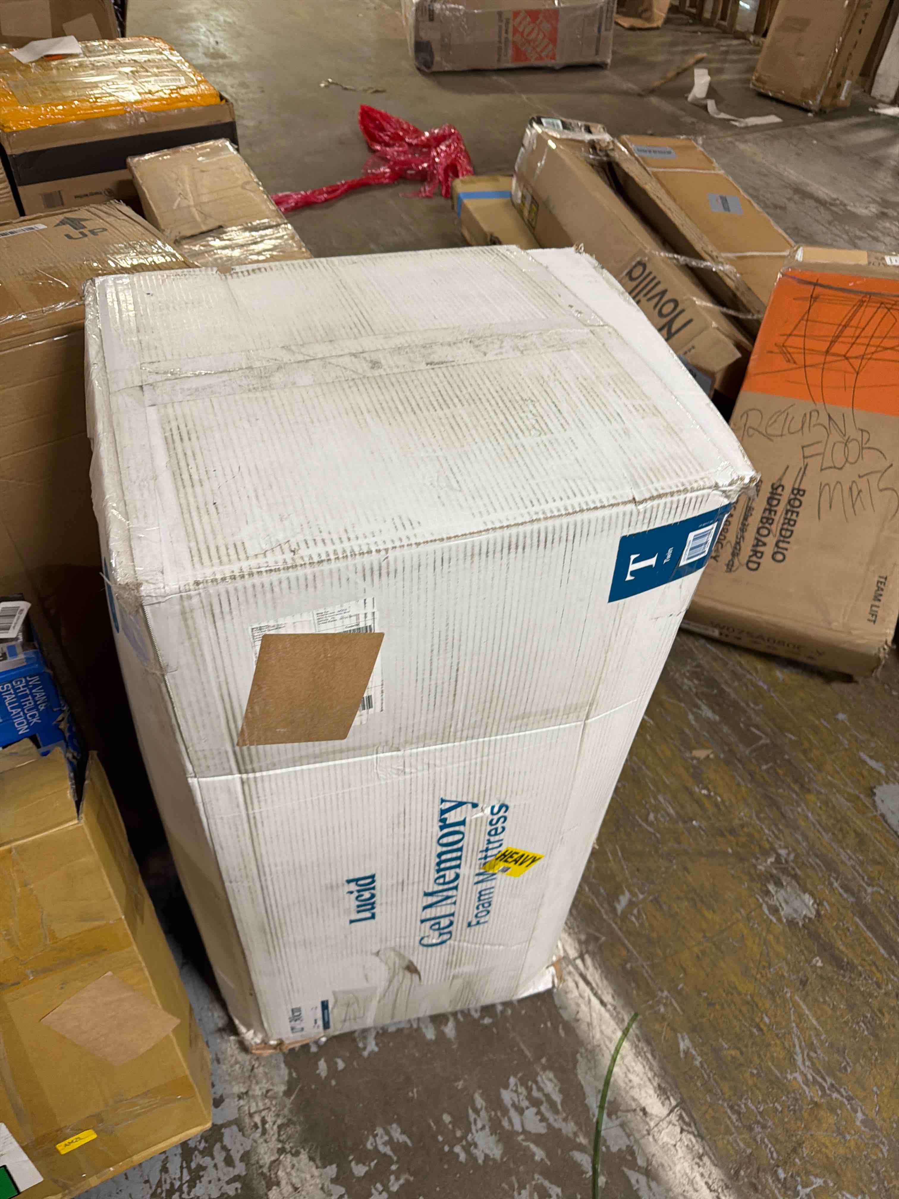 Condition photo showing New/Like New for lucid 12 inch twin mattress – plush memory foam mattress – bamboo charcoal foam – gel infused – hypoallergenic foam mattress– bed-in-a-box- certipur-us certified, white black/white twin plush firmness mattress