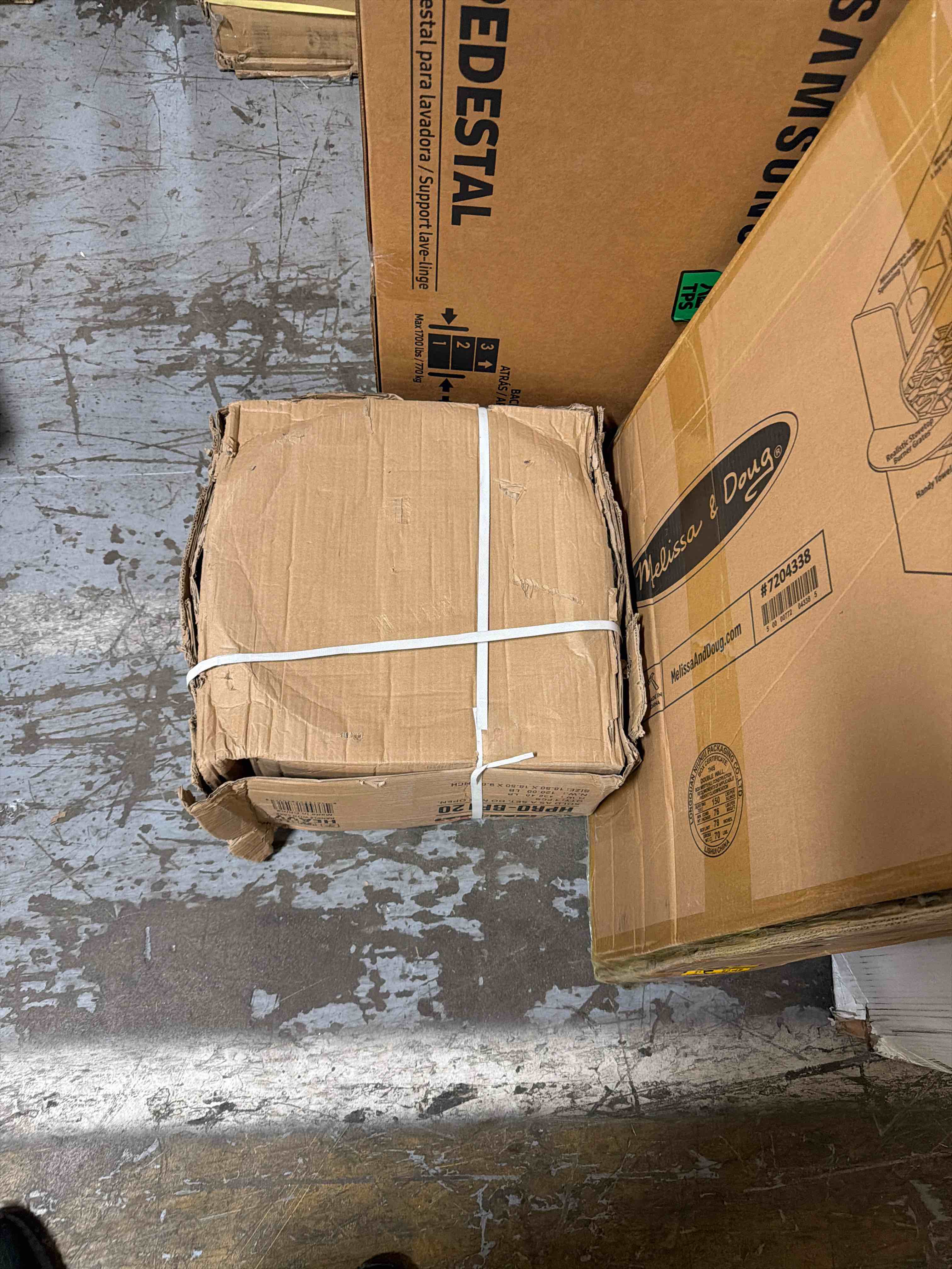 Condition photo showing Good Condition for signature fitness 2" olympic bumper plate weight plates with steel hub, 120-pound set, 2x 10lb, 2x 15lb, 2x 35lb