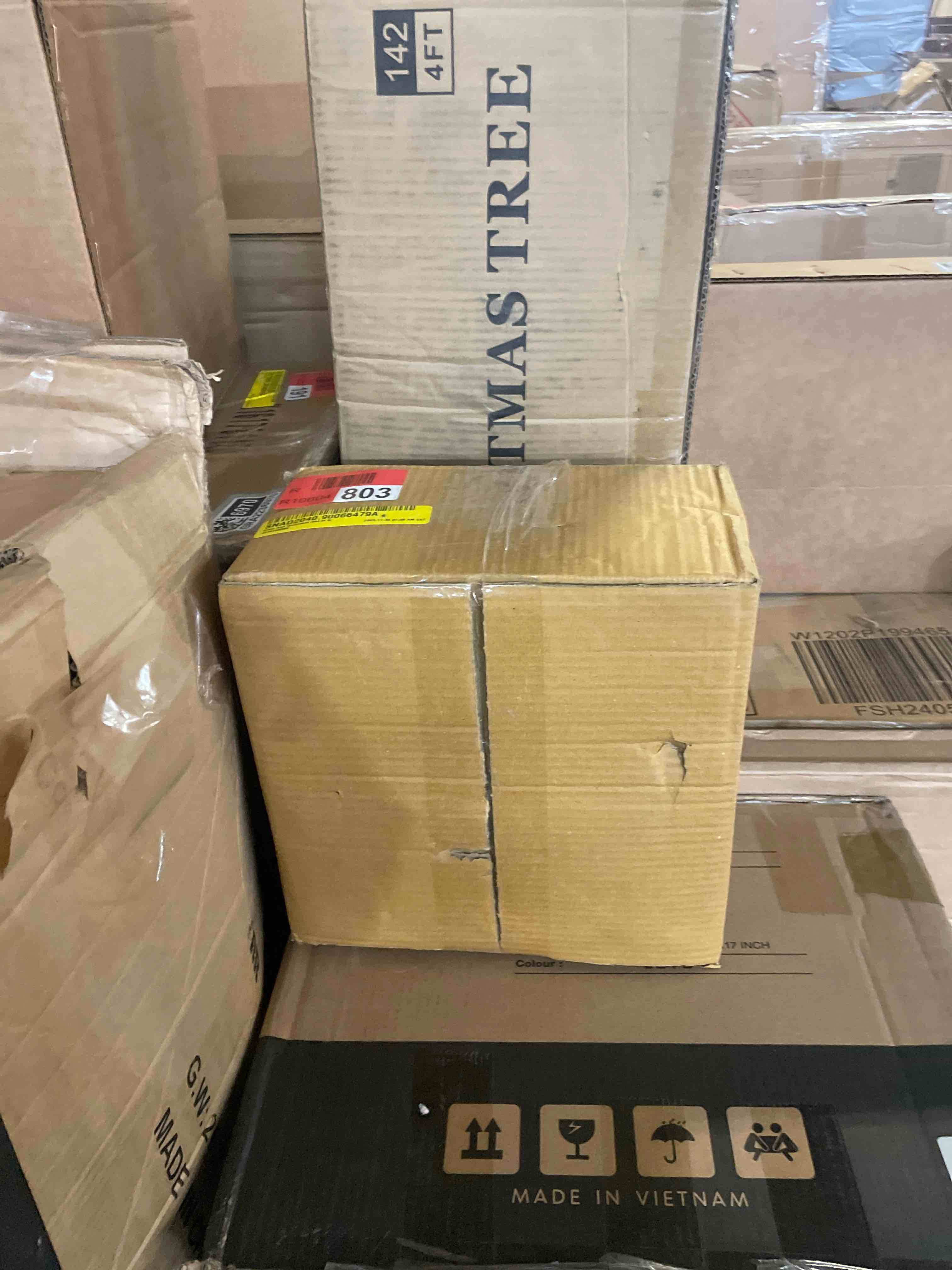 Condition photo showing New/Like New for glass ball ornament set