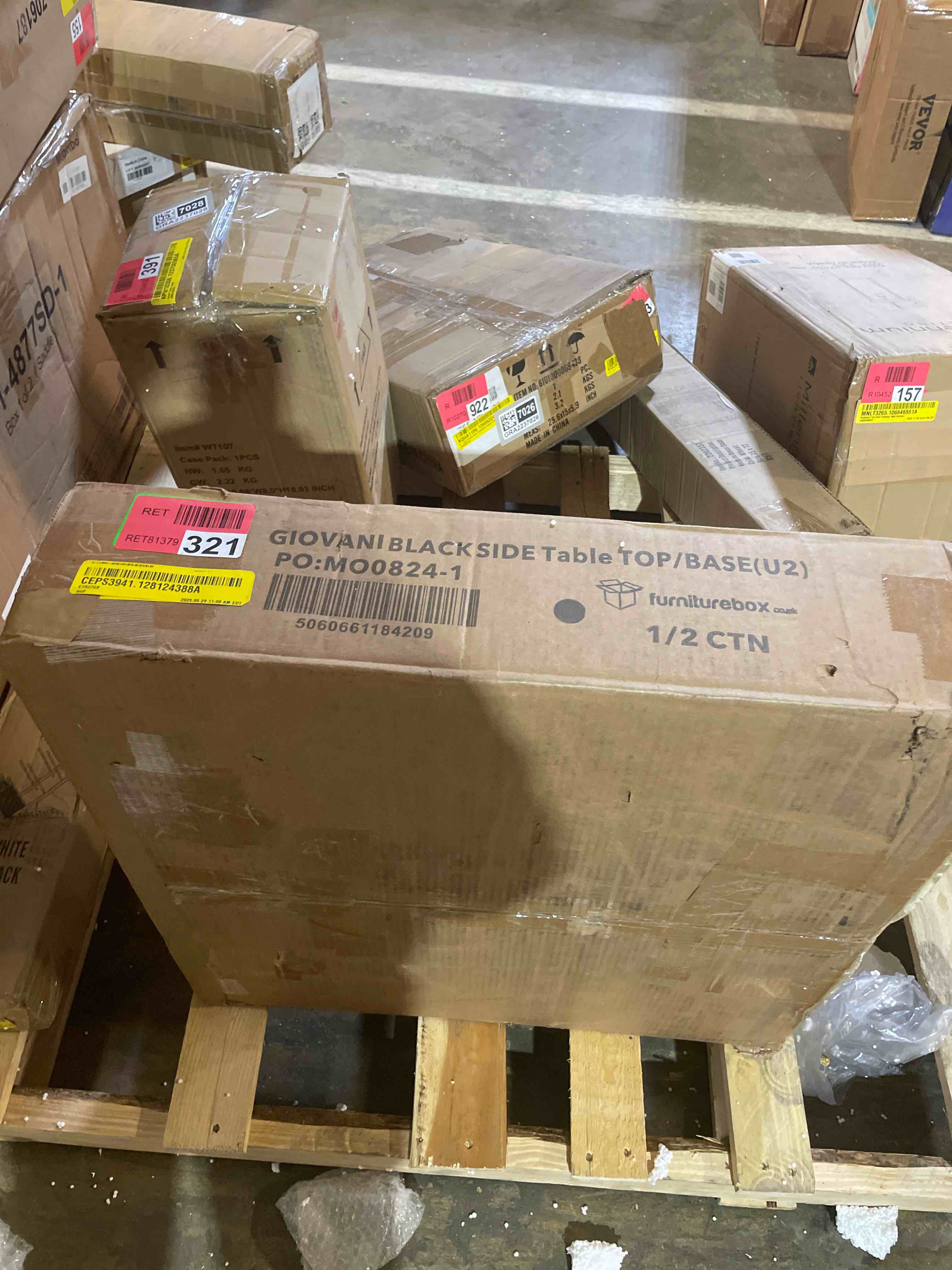 Condition photo showing Good Condition for (incomplete) box 1/2giovani backside table top/base