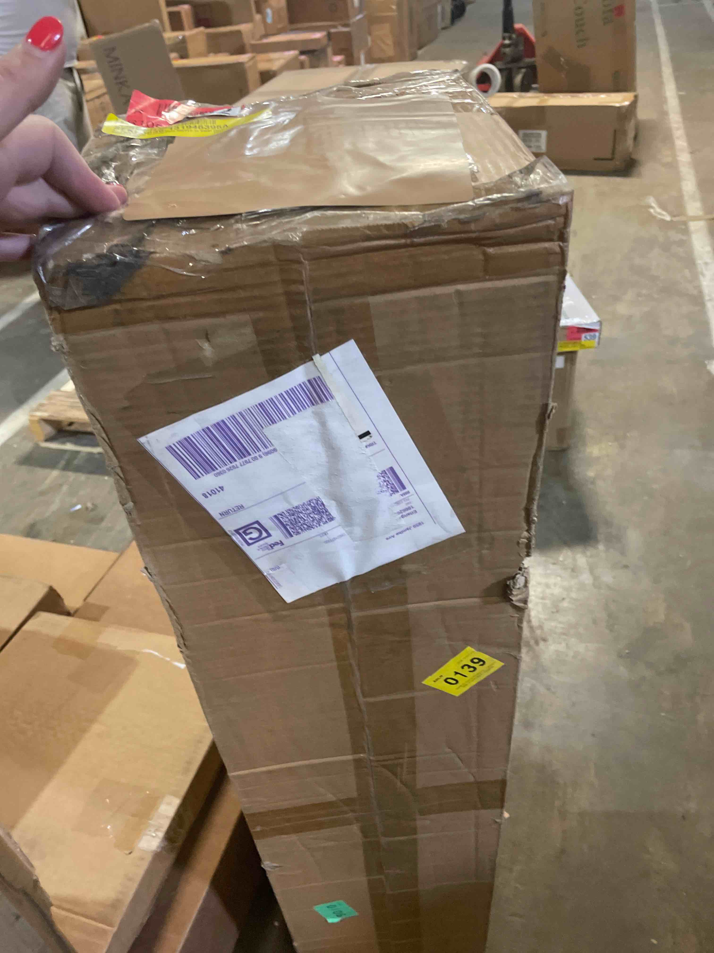 Condition photo showing Good Condition for 4-pack cable railing post 36x2x2 in steel horizontal hole deck railin