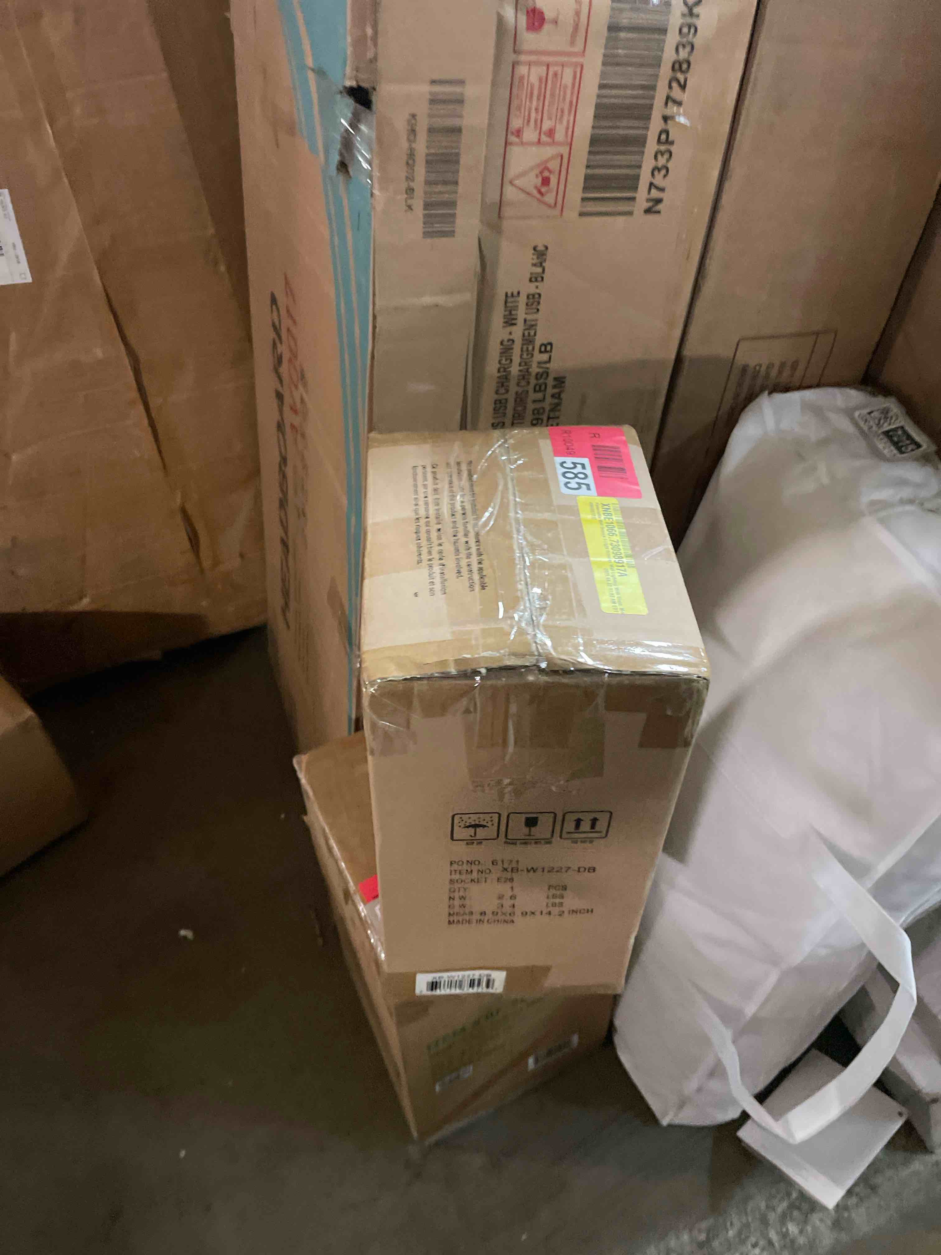 https://s3.amazonaws.com/lotting-images-prod/phillipi/GRA2237218_1775848278379.jpeg