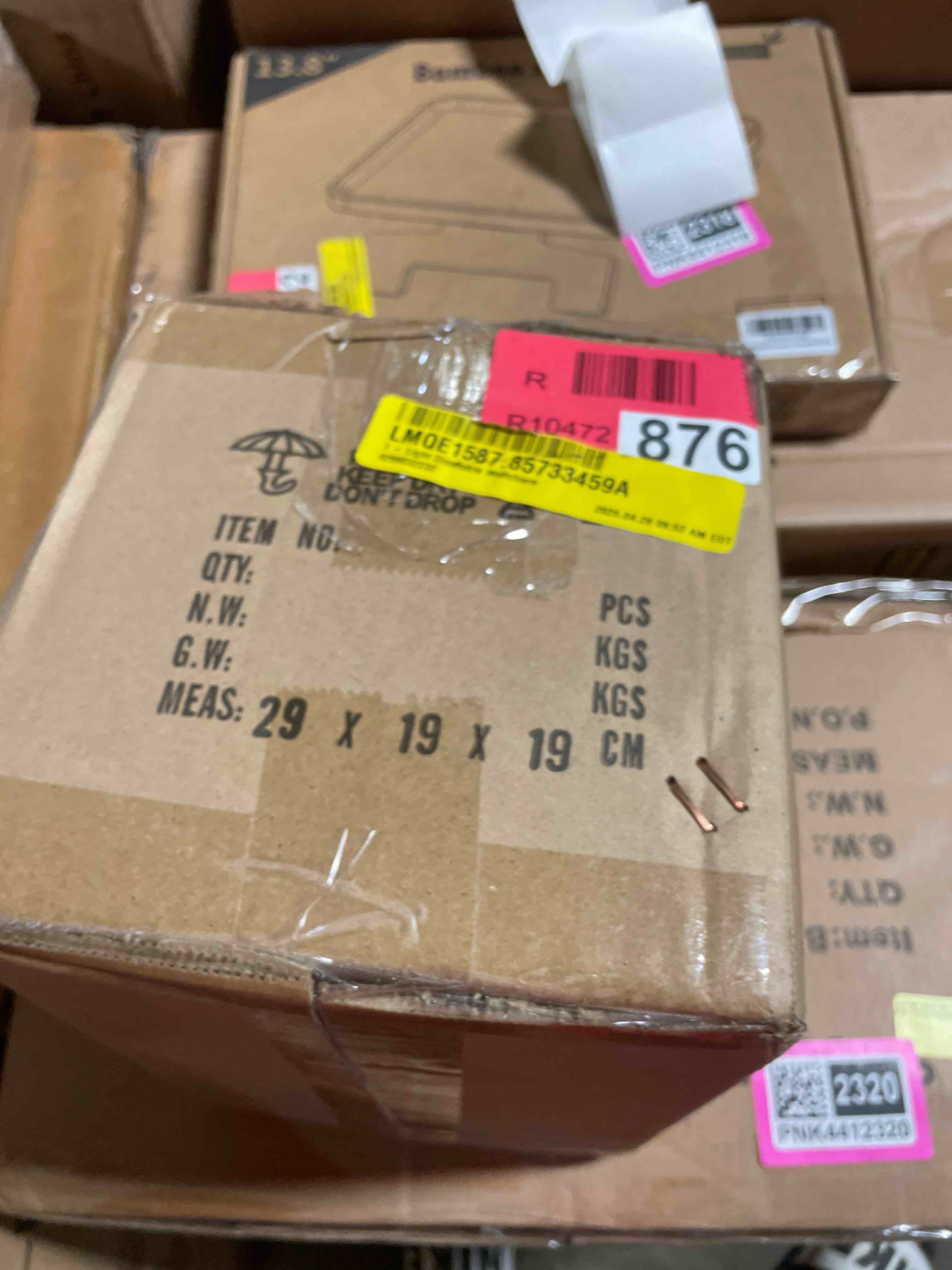 Condition photo showing New/Like New for light dimmable wallchiere