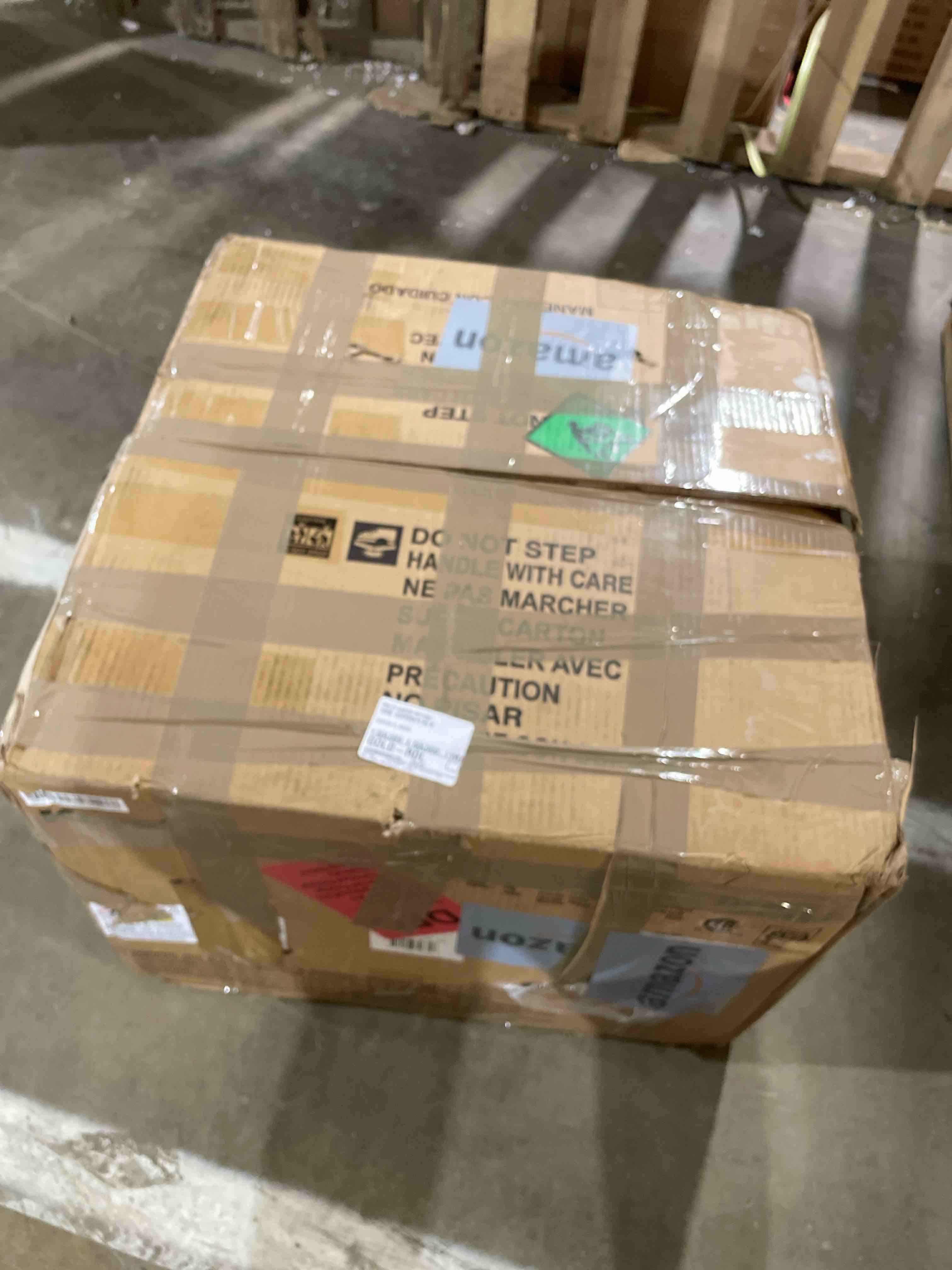 Condition photo showing As Is for keystone 8,000 btu window air conditioner with 3,500 btu supplemental heating, 115v, window ac unit with supplemental heat for bedroom, living room, small-medium rooms up to 350 sq.ft. 8000 btu 115v bright white