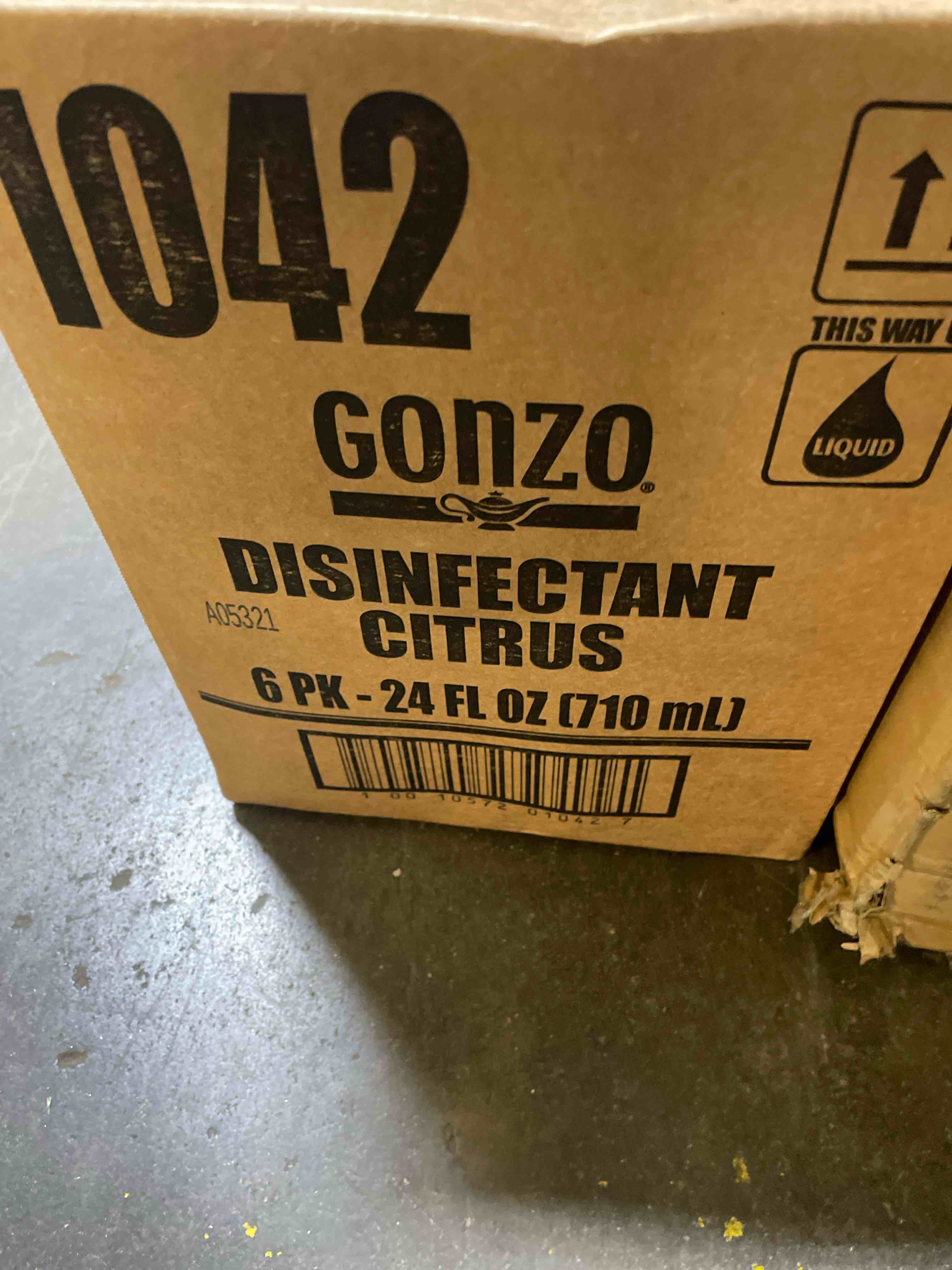 Condition photo showing New/Like New for weiman gonzo desinfectant citrus 24fl + free microfiber cleaning cloth (6 pack)