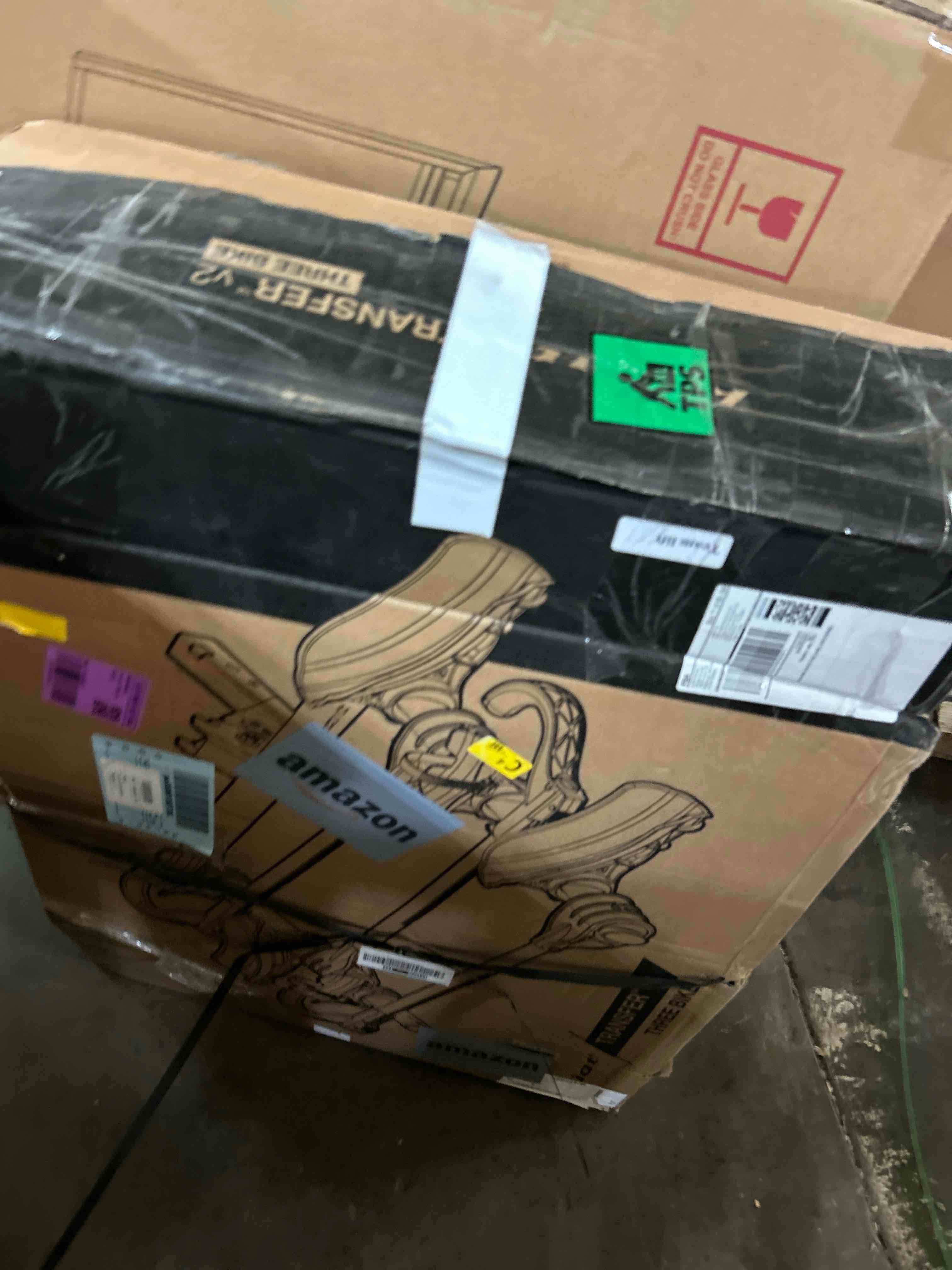 Condition photo showing Good Condition for kuat transfer v2 1 bike add-on rack | lightweight durable steel additional bicycle rack for transfer v2 hitch bike rack | adjustable easy-to-install secure bike add-on carrier