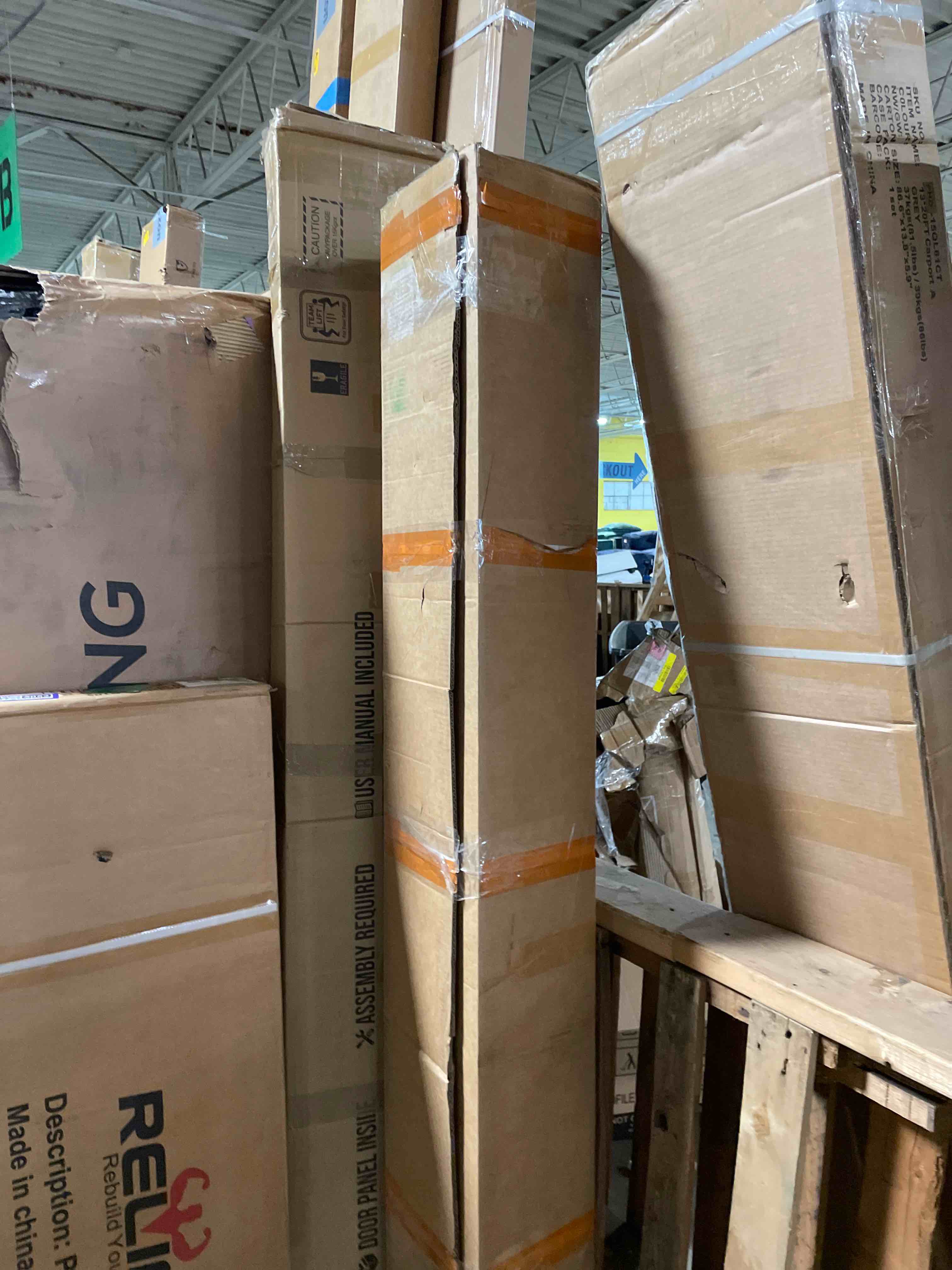 Condition photo showing New/Like New for yitamotor 09-18 dodge ram 1500 quad cab, 19-24 ram 1500 classic 6" running boards side 