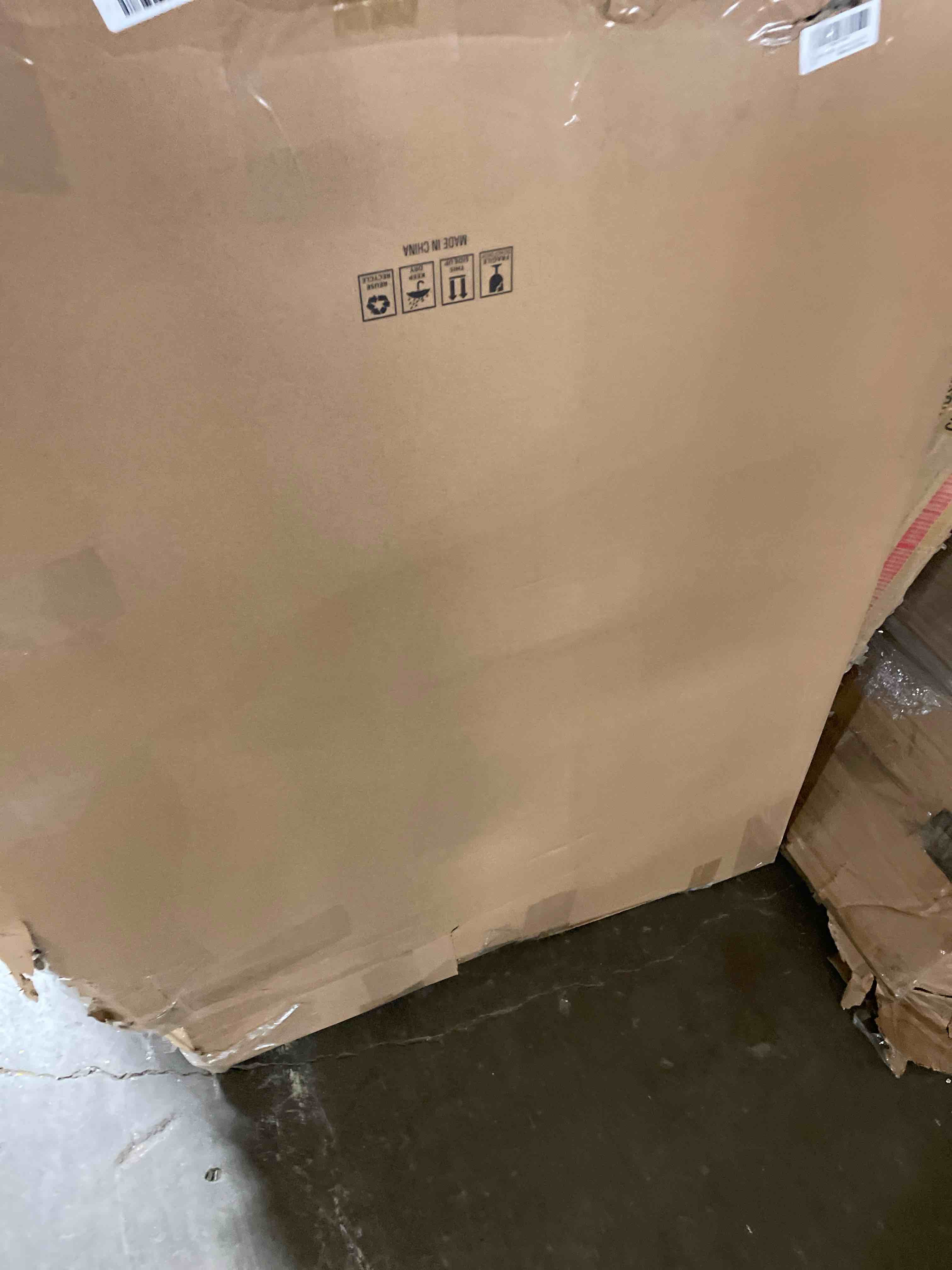 https://s3.amazonaws.com/lotting-images-prod/phillipi/GRA2238214_1776794061744.jpeg