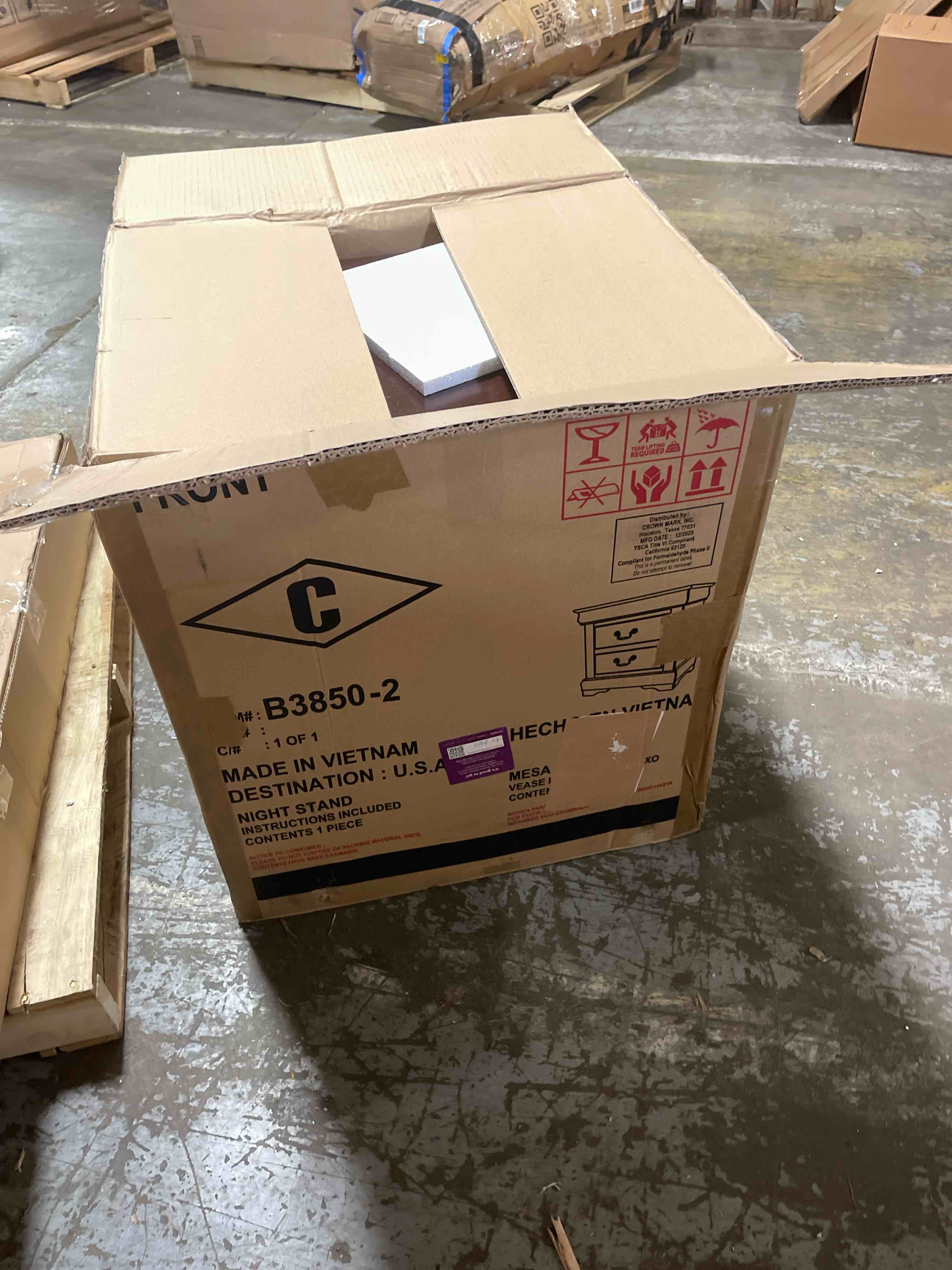 Condition photo showing Good Condition for charleston nightstand