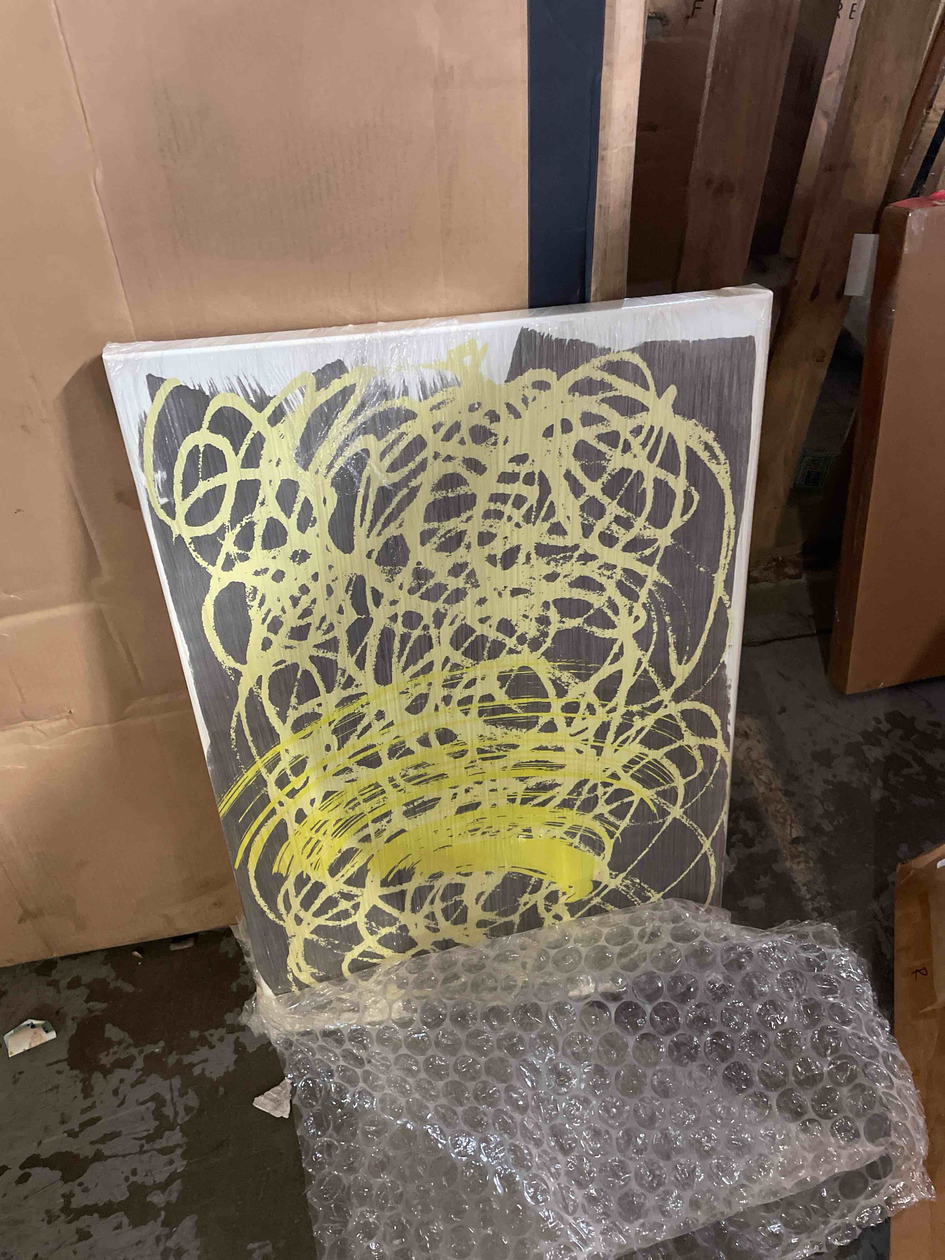 Condition photo showing New/Like New for oliver gal ''marygold thoughts" canvas art, 30" x 45"