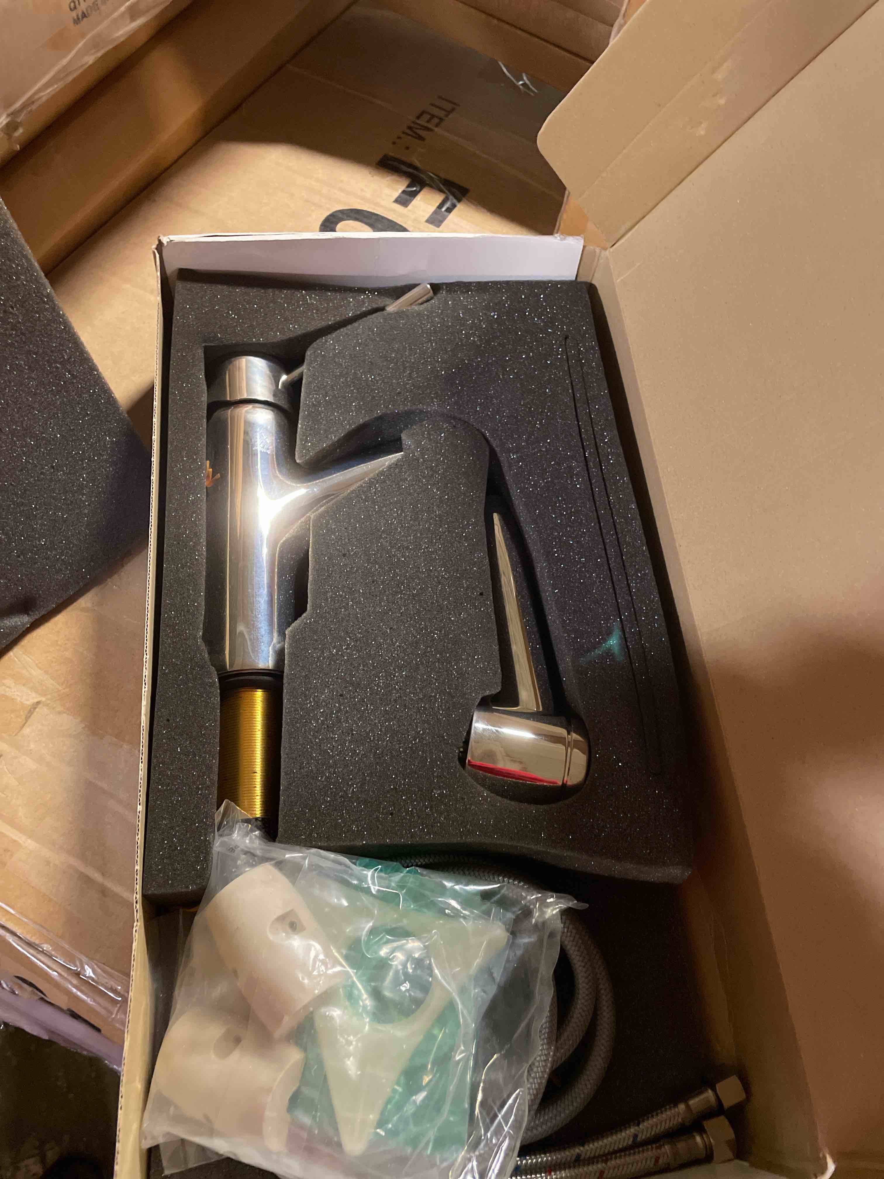 Condition photo showing Good Condition for single-handle, pull-down kitchen sink faucet,
