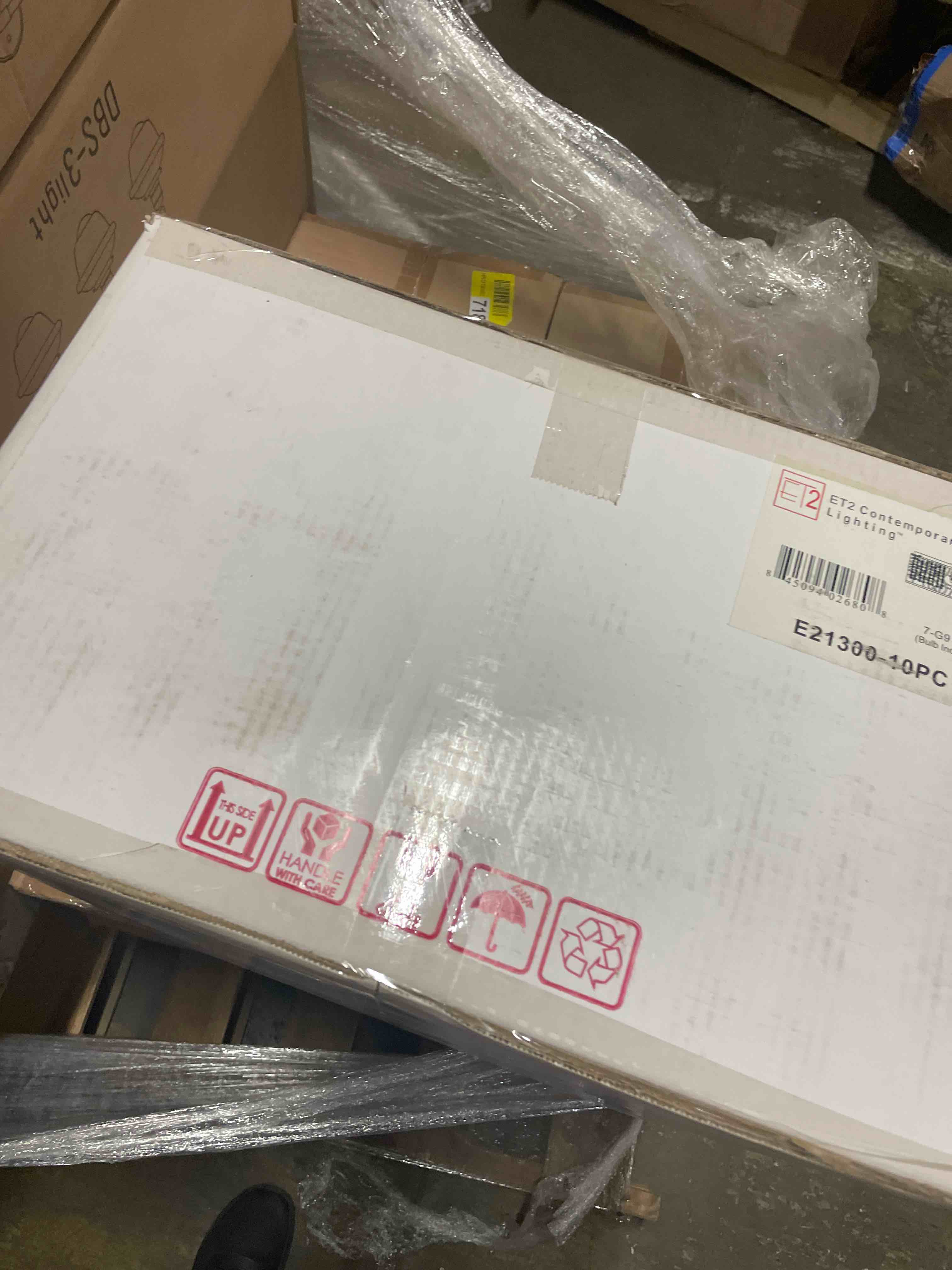 Condition photo showing New/Like New for et2 lighting - inca-20.3w 7 led flush mount in contemporary style-15.75 inches