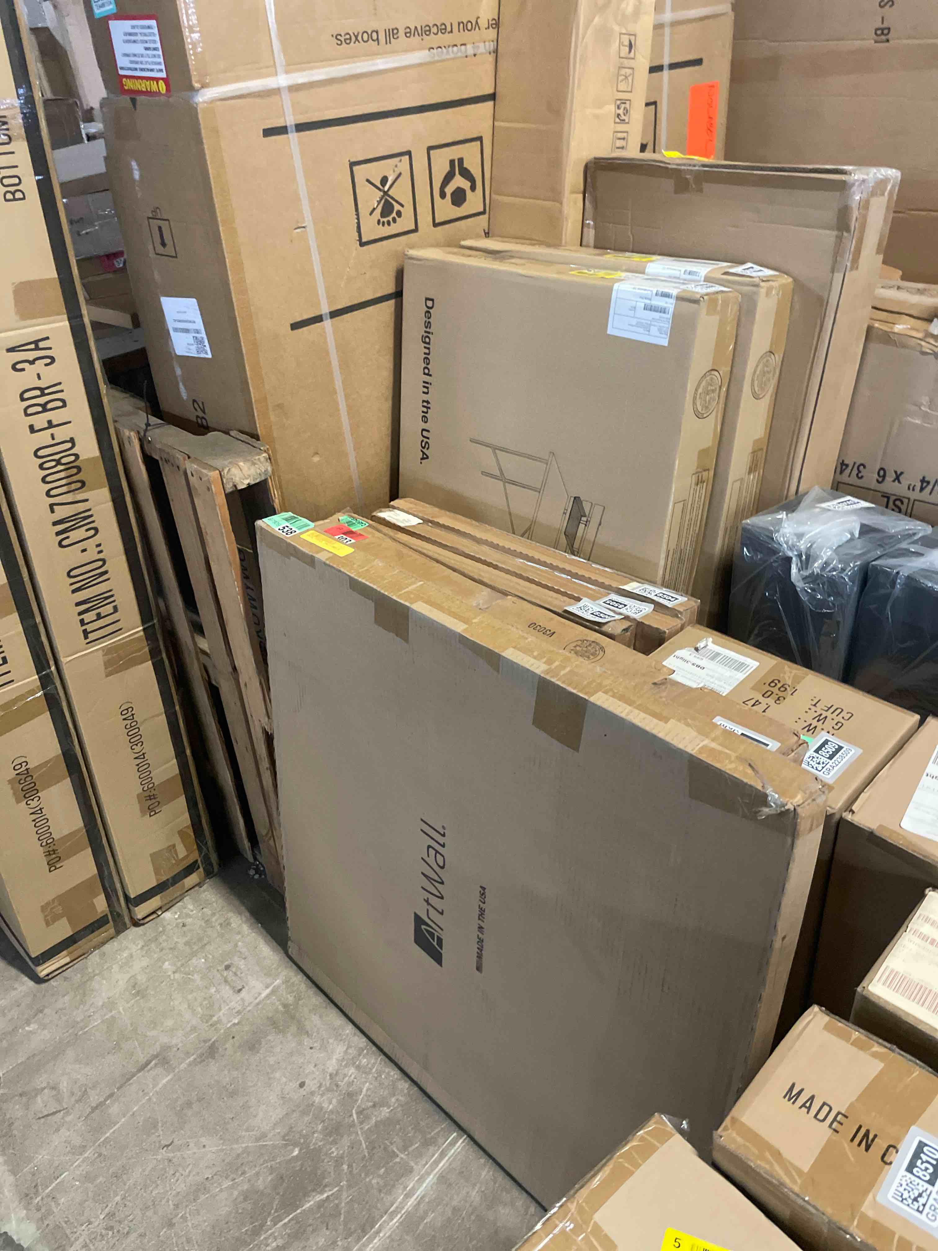 Condition photo showing New/Like New for east urban home arroyo print on canvas