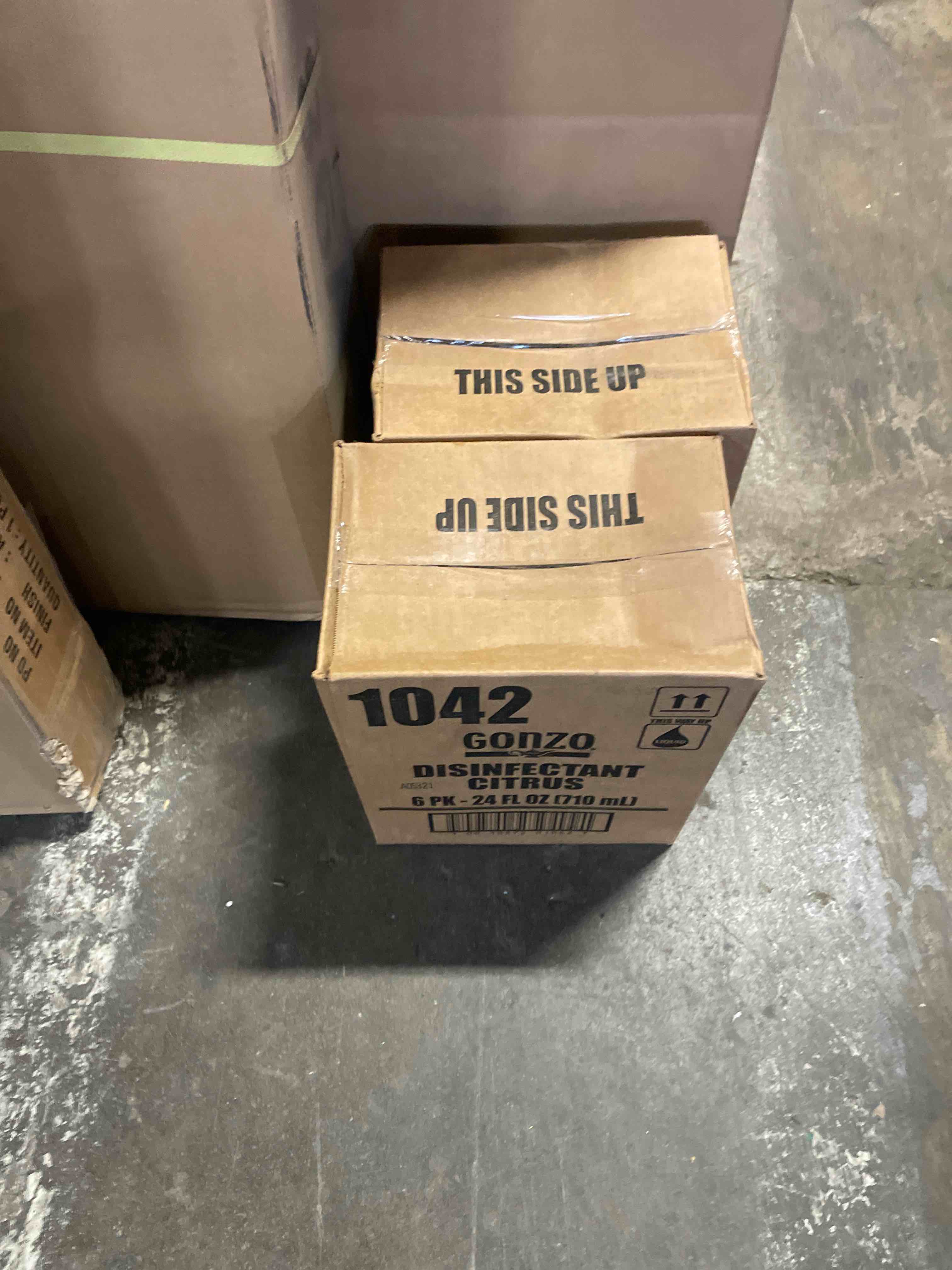 Condition photo showing New/Like New for 6 pack weiman gonzo desinfectant citrus 24fl + free microfiber cleaning cloth