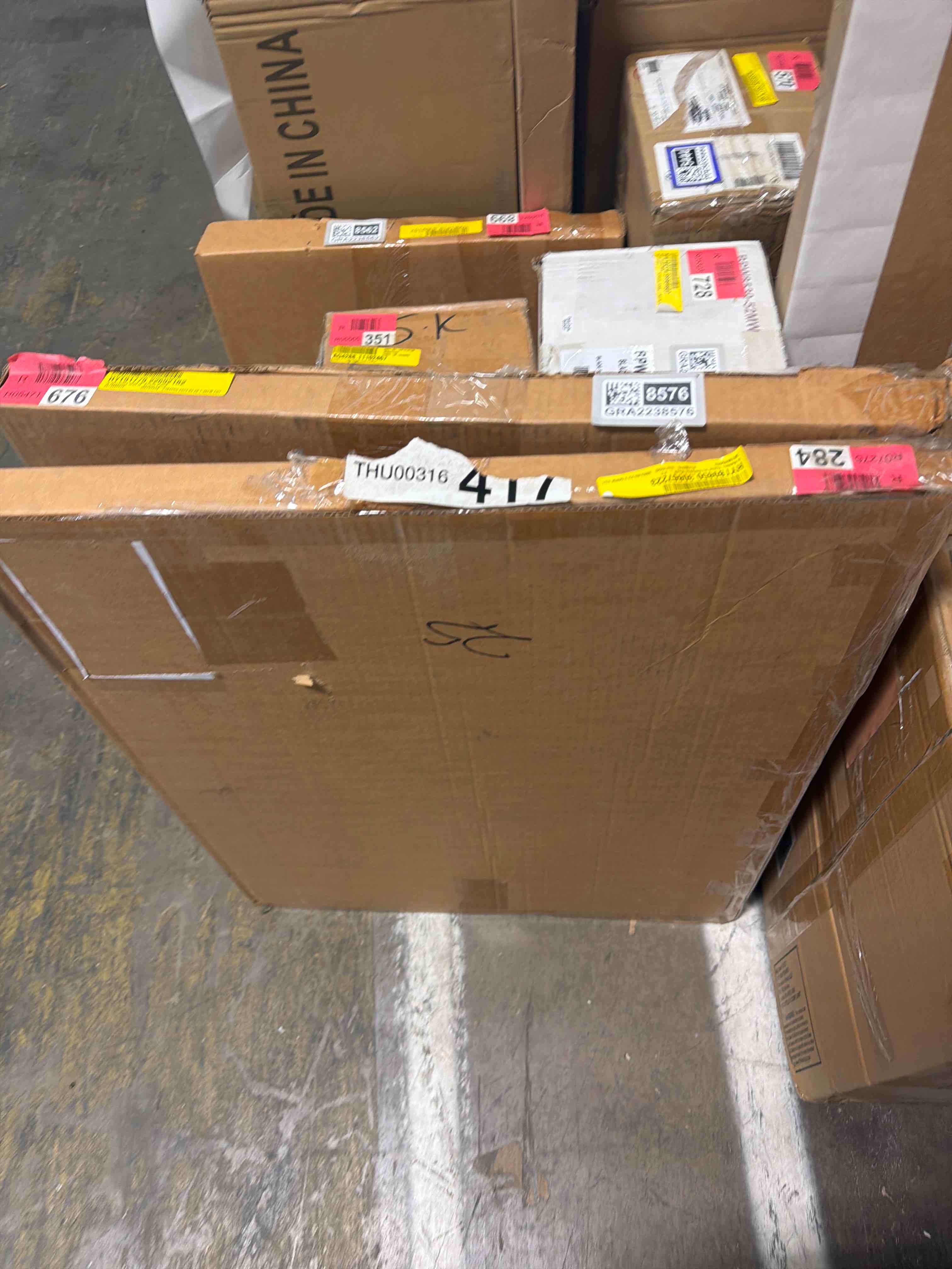 Condition photo showing New/Like New for a robins home by barbara mock  pri