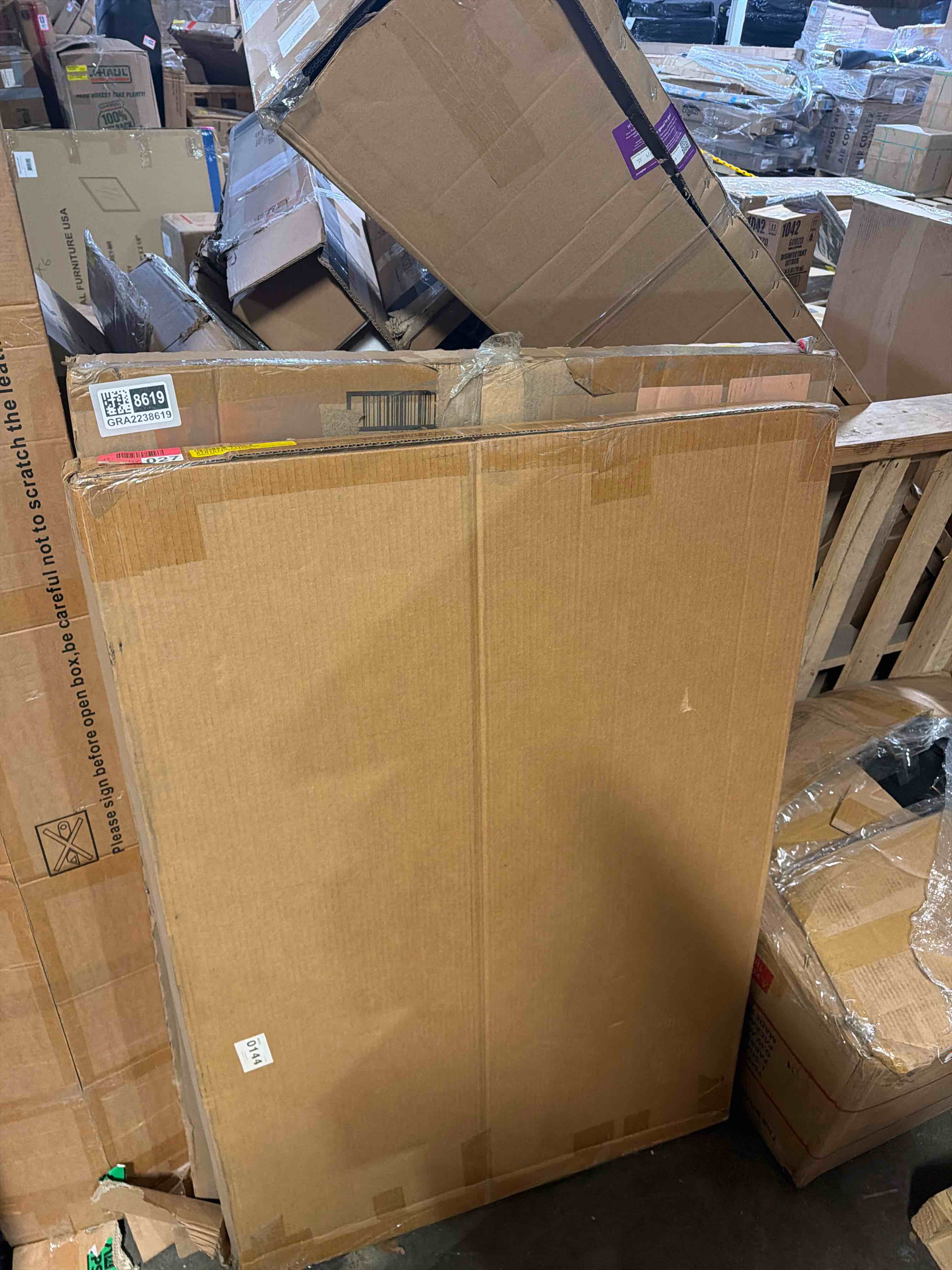 Condition photo showing New/Like New for emperor penguins |  on canvas painti