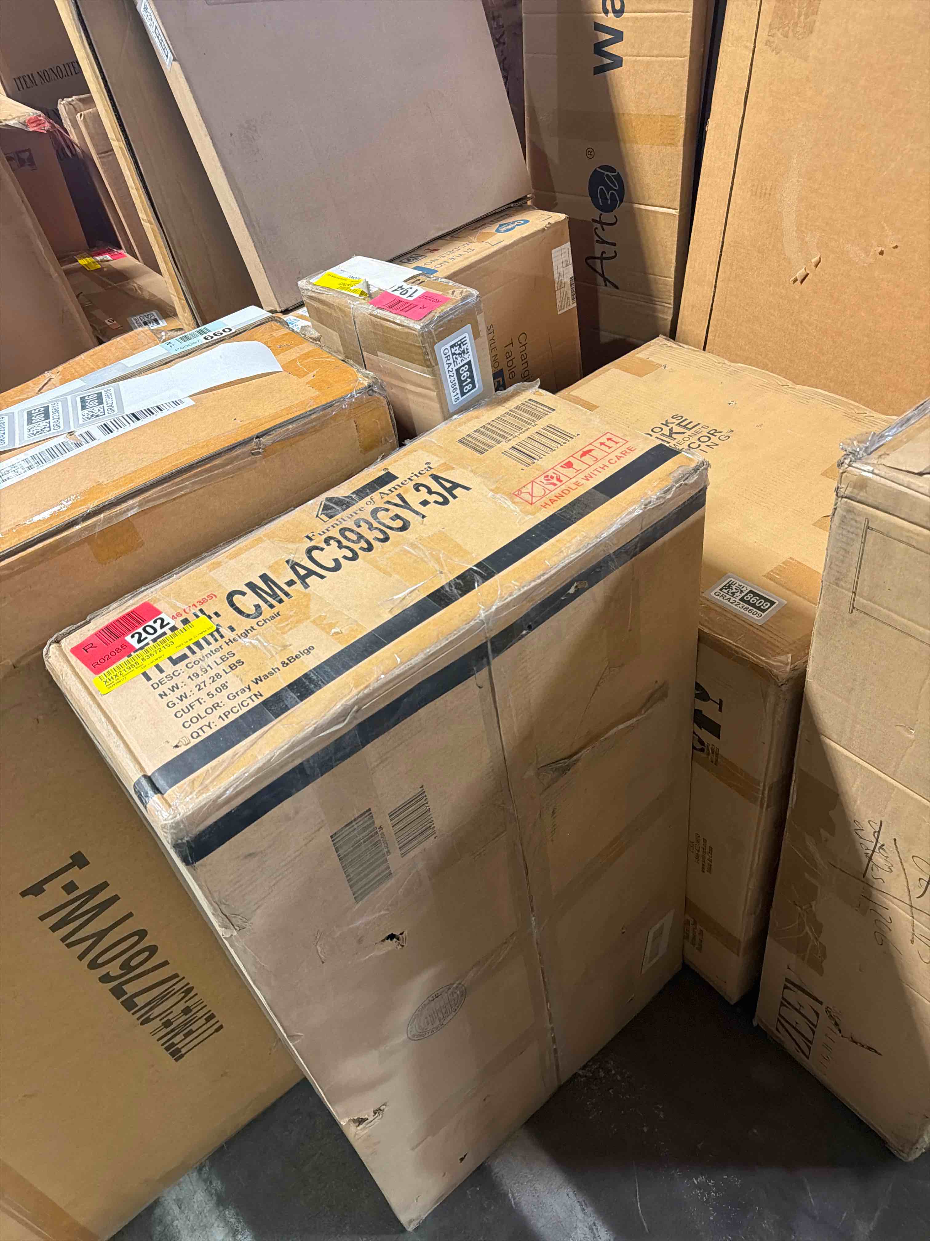 Condition photo showing New/Like New for neculina 1  light led kitchen isla