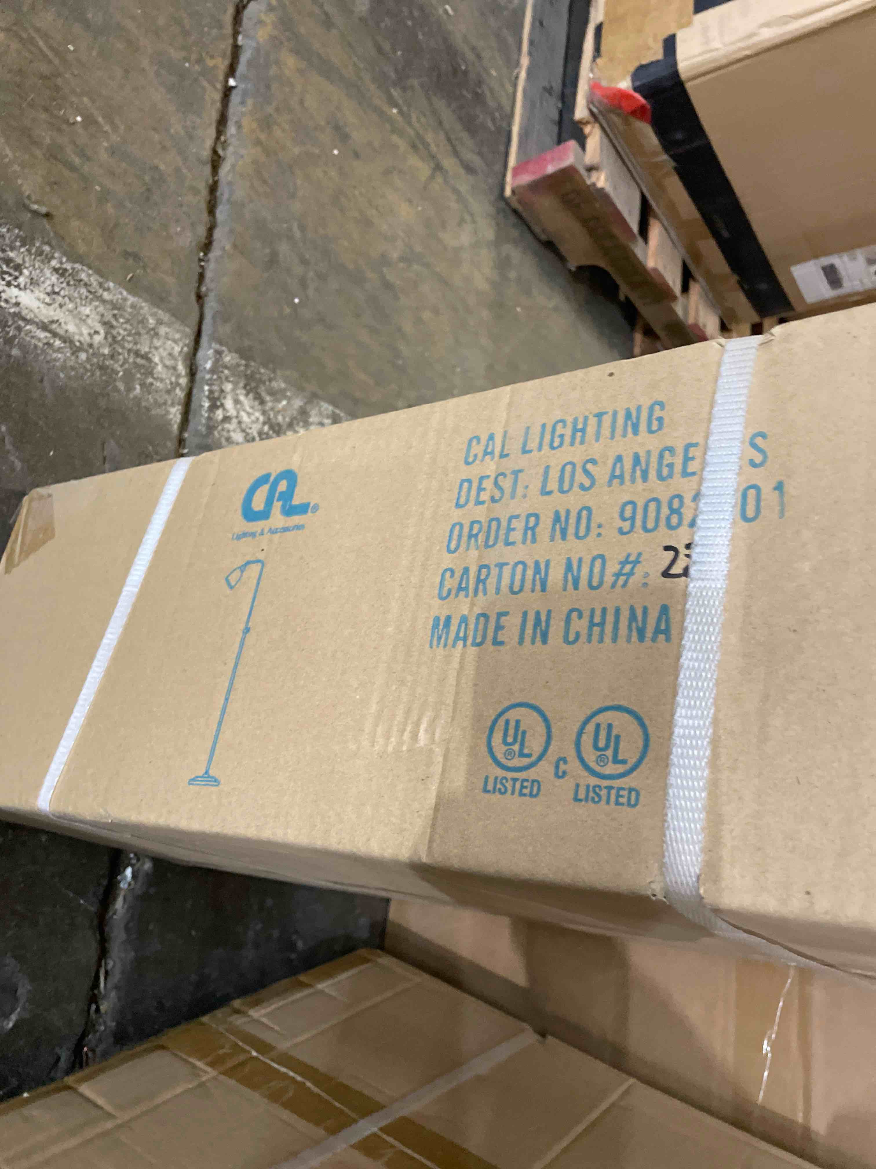 Condition photo showing New/Like New for cal lighting bo-2032fl pharmacy 1 light pedestal base floor lamp - bronze