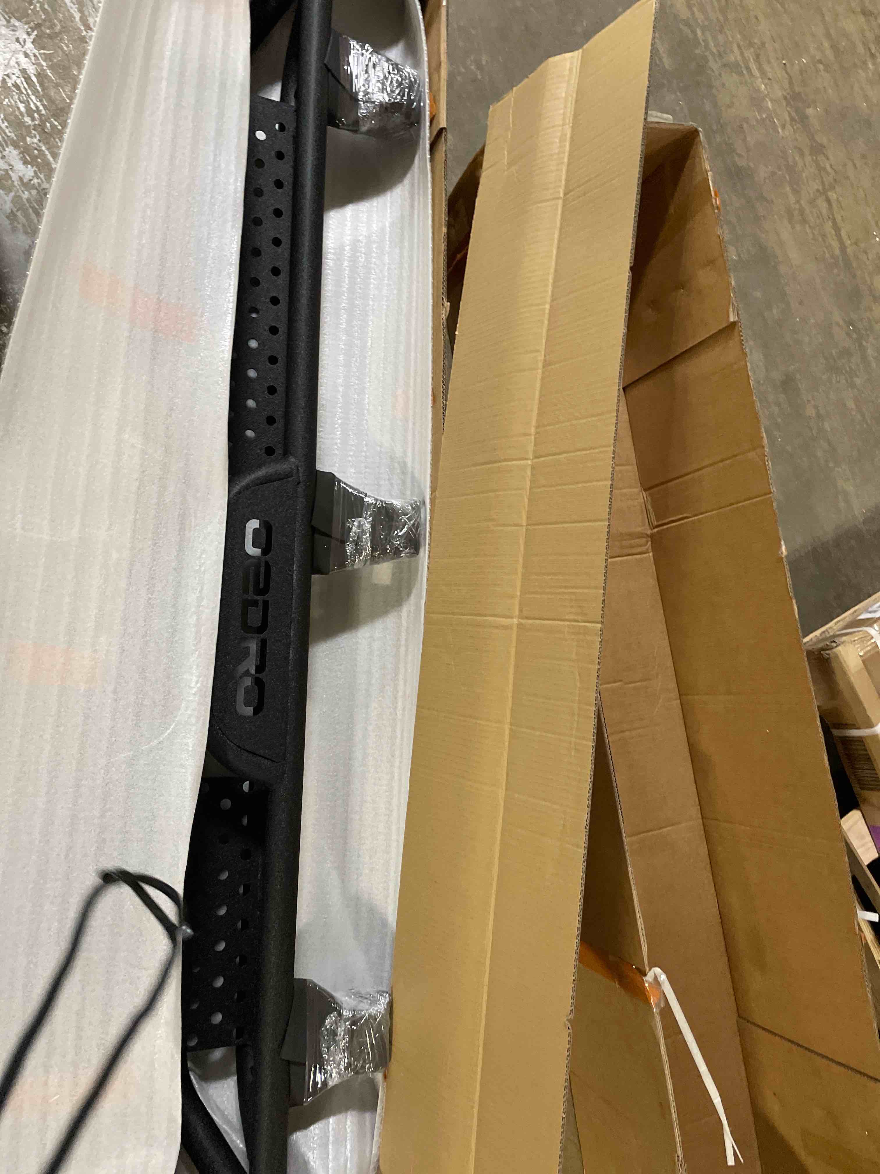 Condition photo showing New/Like New for oedro running boards compatible with 2015-2026 ford f150 supercrew cab, 2017-2026 f250 f350 crew cab, bed access side steps, two stairs nerf bars black powder coated