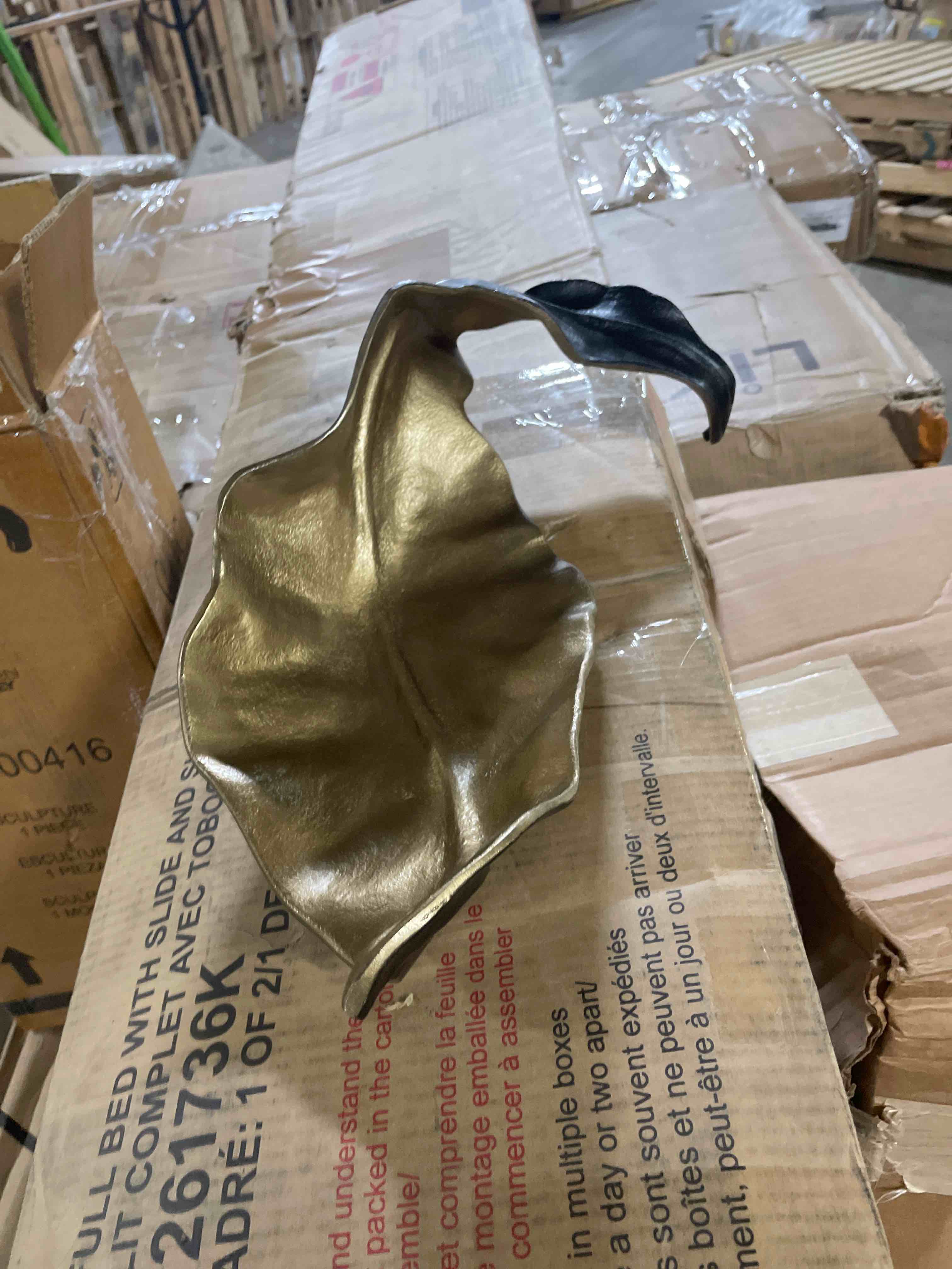 Condition photo showing Good Condition for melinda black/gold finish sculpture - 20"w x 8"d x 6"h