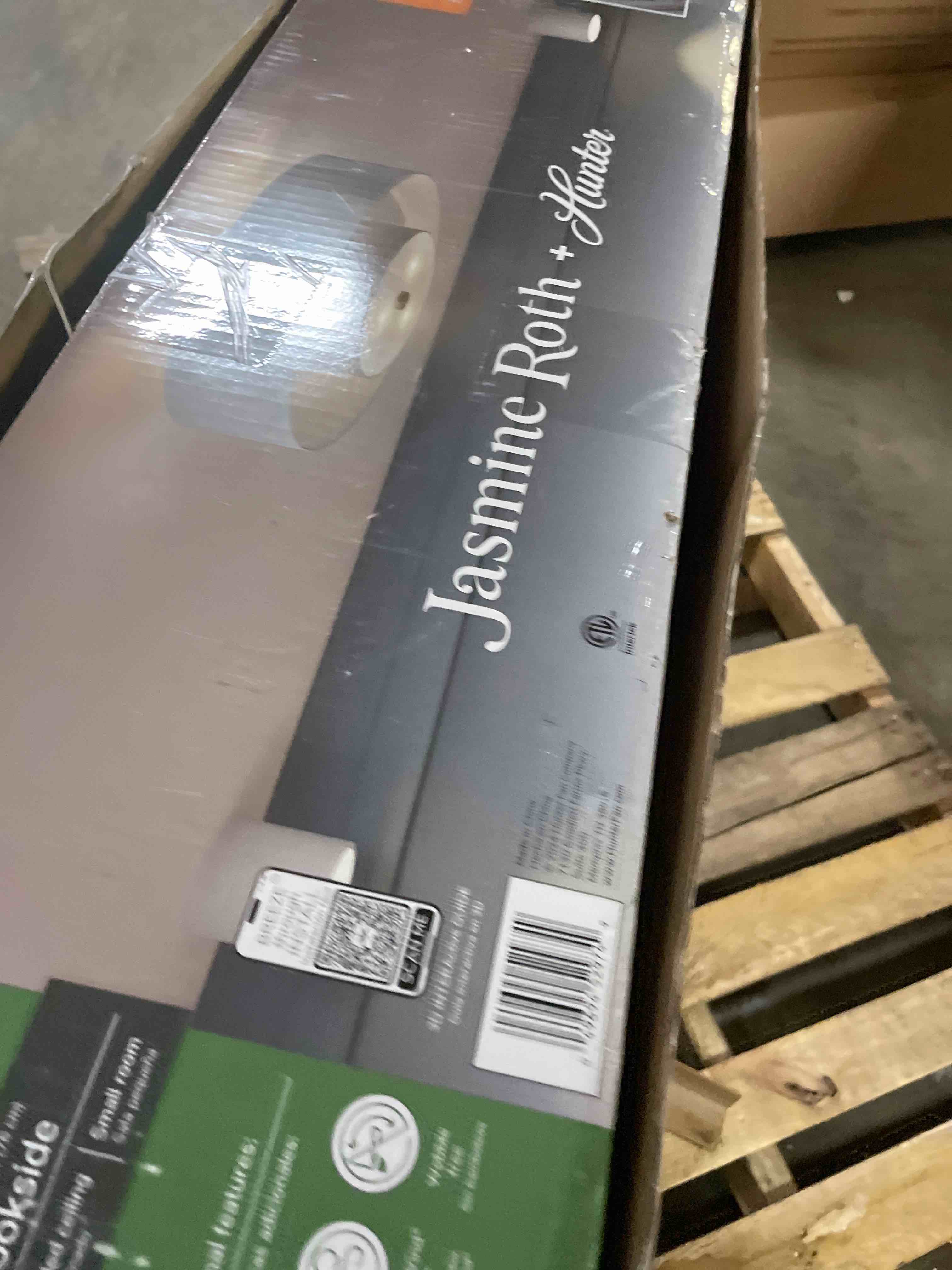 Condition photo showing Good Condition for hunter - brookside indoor fandelier with light, remote, 30-inch, casual-style, 3-speed whisperwind motor, 52974, ceiling fans for living rooms, bedrooms, home offices, kitchens (luxe gold)