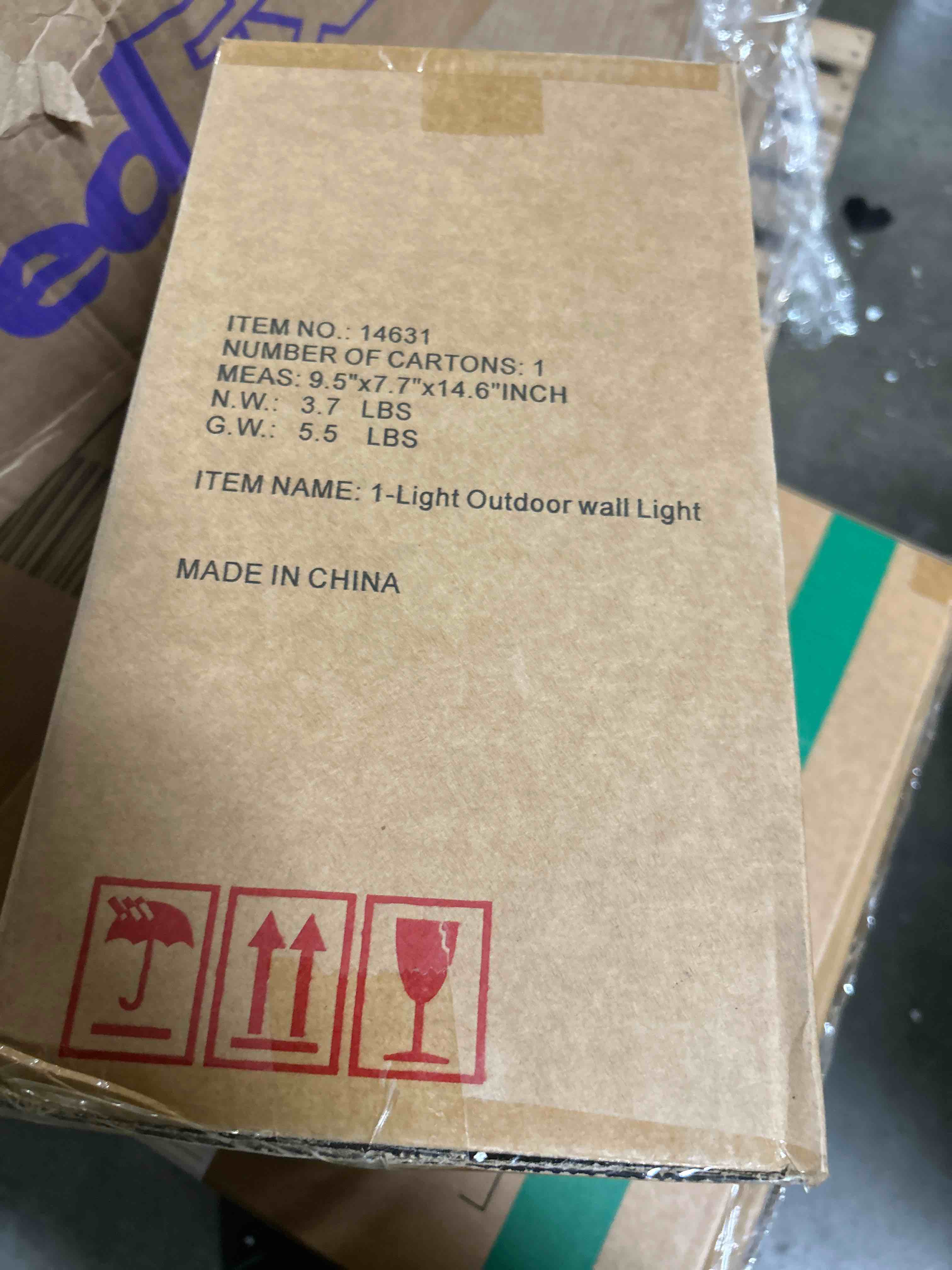 Condition photo showing New/Like New for 1-light outdoor wall light