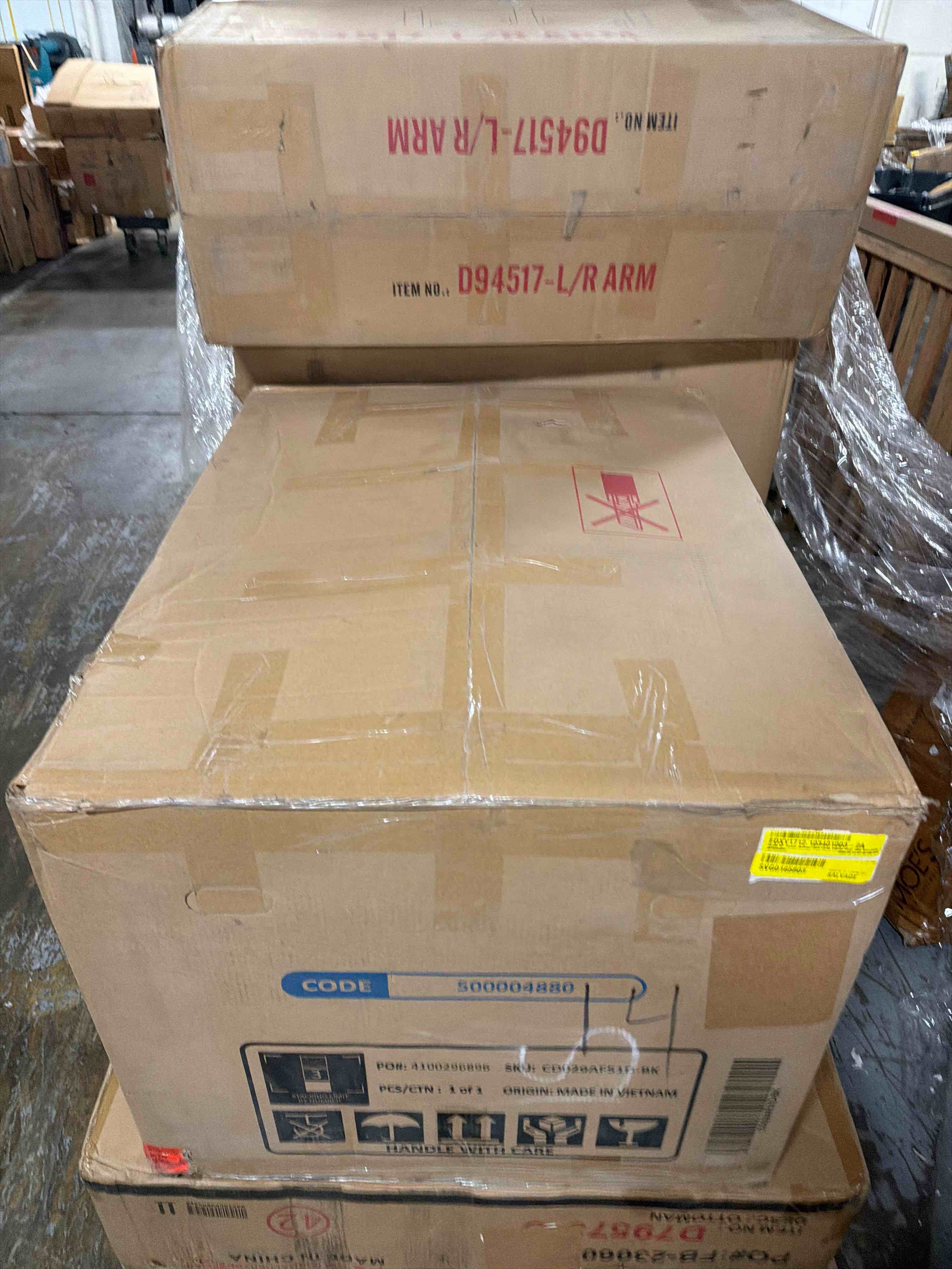 Condition photo showing Good Condition for 39'' power recliner cave home theater chair with adjustable headrest usb led 