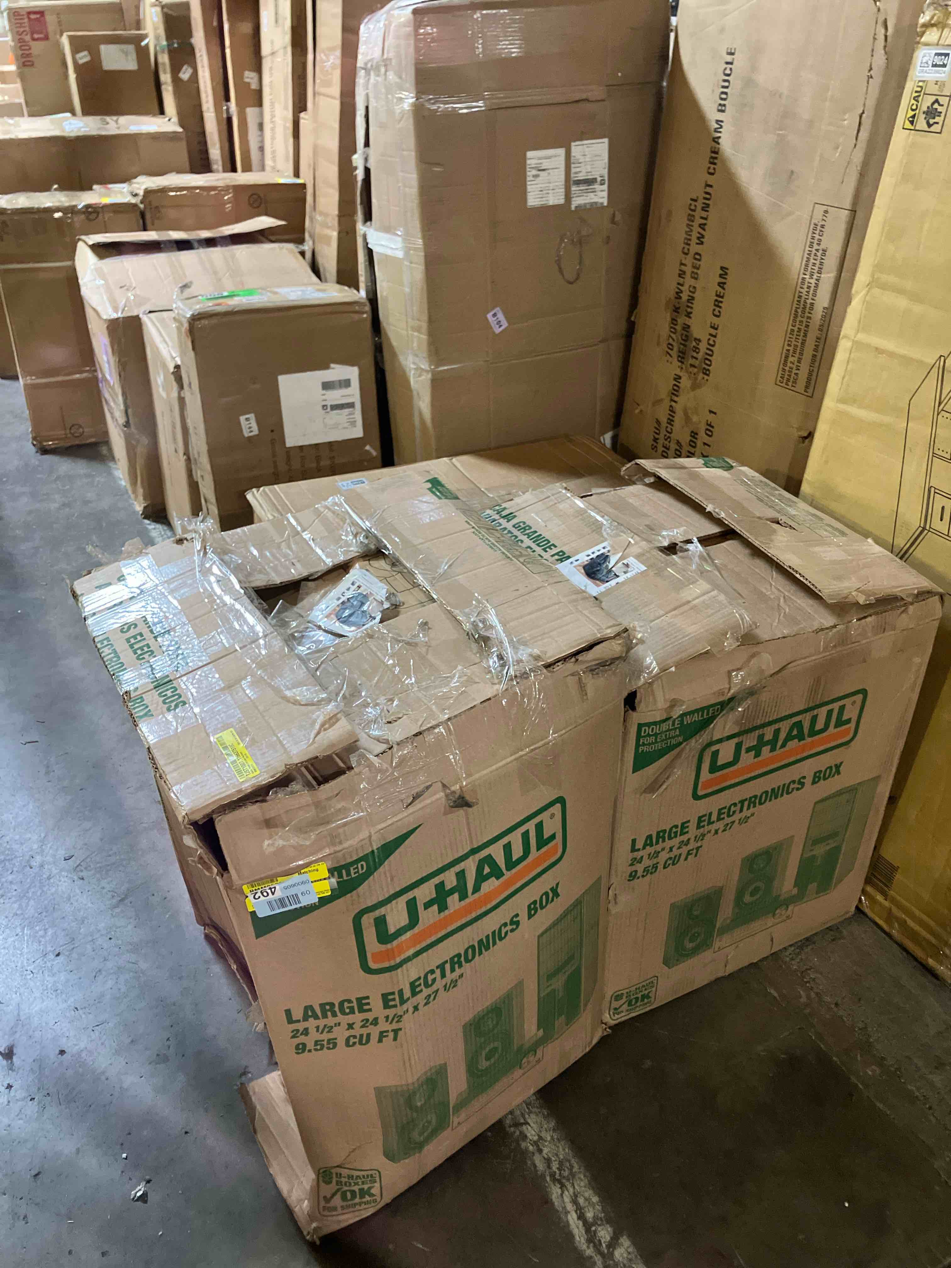 https://s3.amazonaws.com/lotting-images-prod/phillipi/GRA2239025_1757096967182.jpeg
