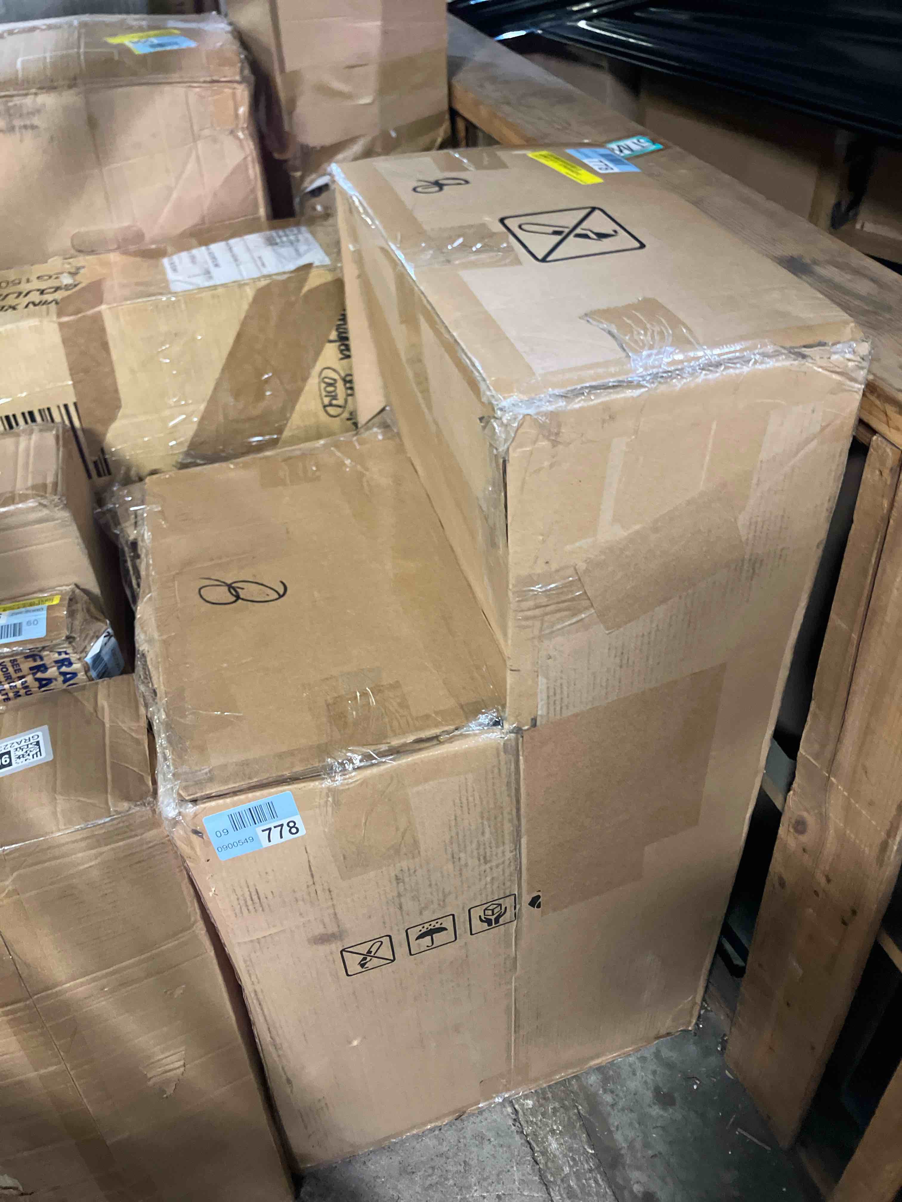 https://s3.amazonaws.com/lotting-images-prod/phillipi/GRA2239039_1757103324851.jpeg