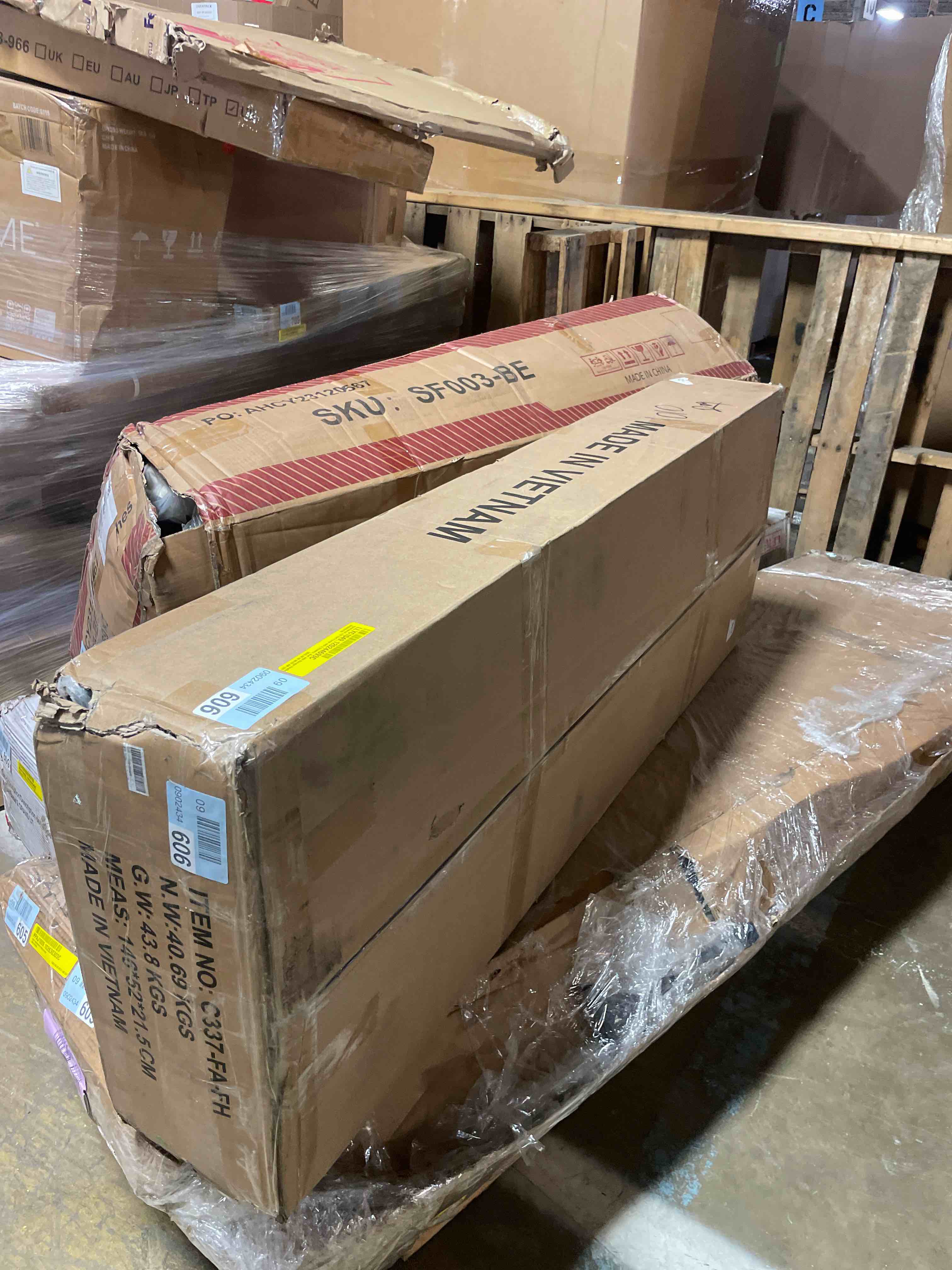 https://s3.amazonaws.com/lotting-images-prod/phillipi/GRA2239681_1757361362422.jpeg